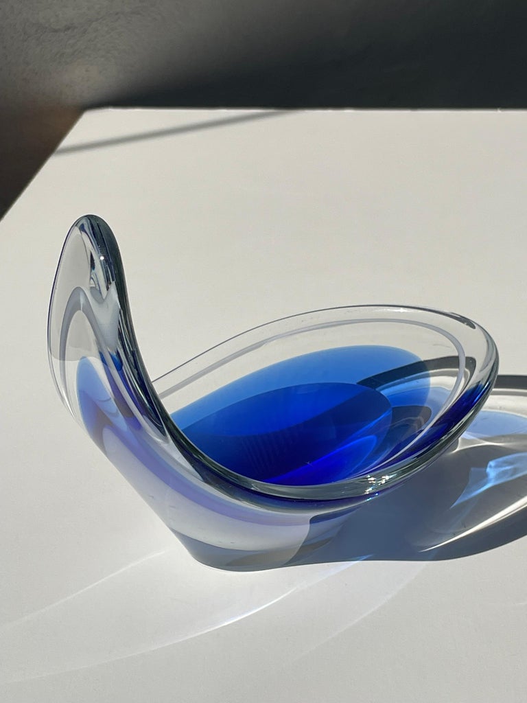 Flygsfors 1956 Blue Coquille Art Glass Bowl, Sweden at 1stDibs