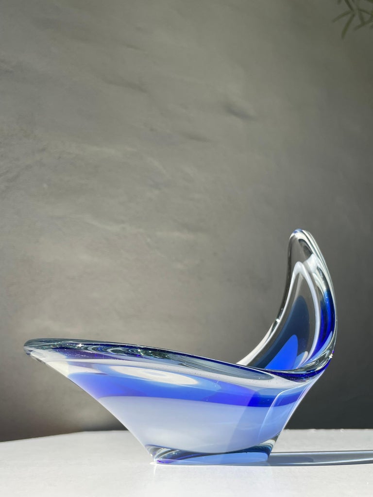 Flygsfors 1956 Blue Coquille Art Glass Bowl, Sweden at 1stDibs
