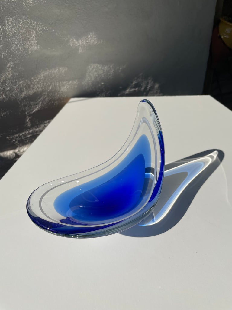 Flygsfors 1956 Blue Coquille Art Glass Bowl, Sweden at 1stDibs