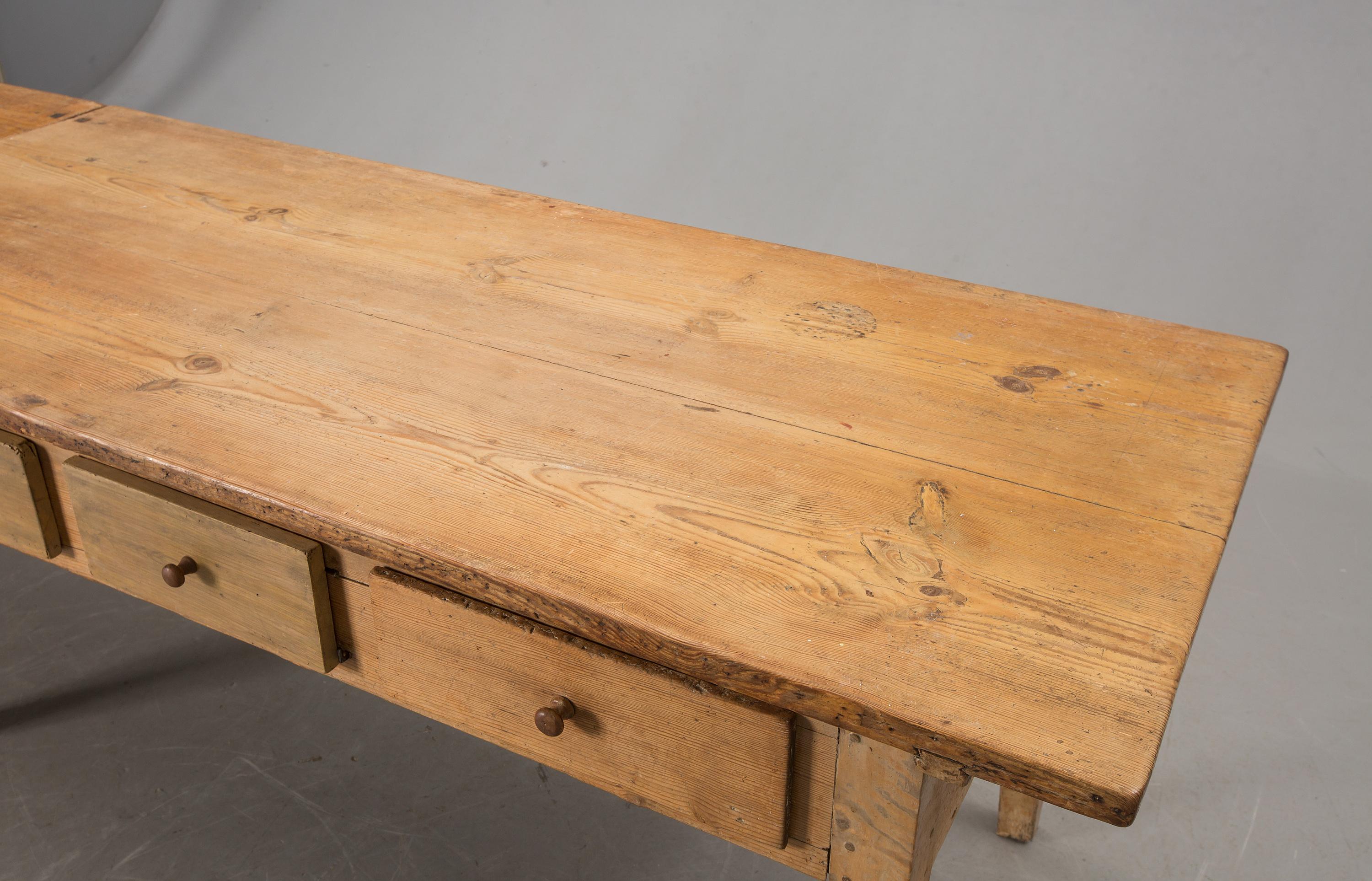 Swedish Folding Country Table 18th Century In Good Condition For Sale In MADRID, ES
