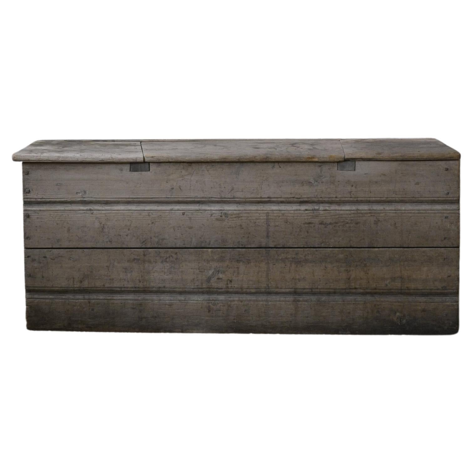 Banc d'art populaire suédois "Fållbänk" vers 1850 en vente