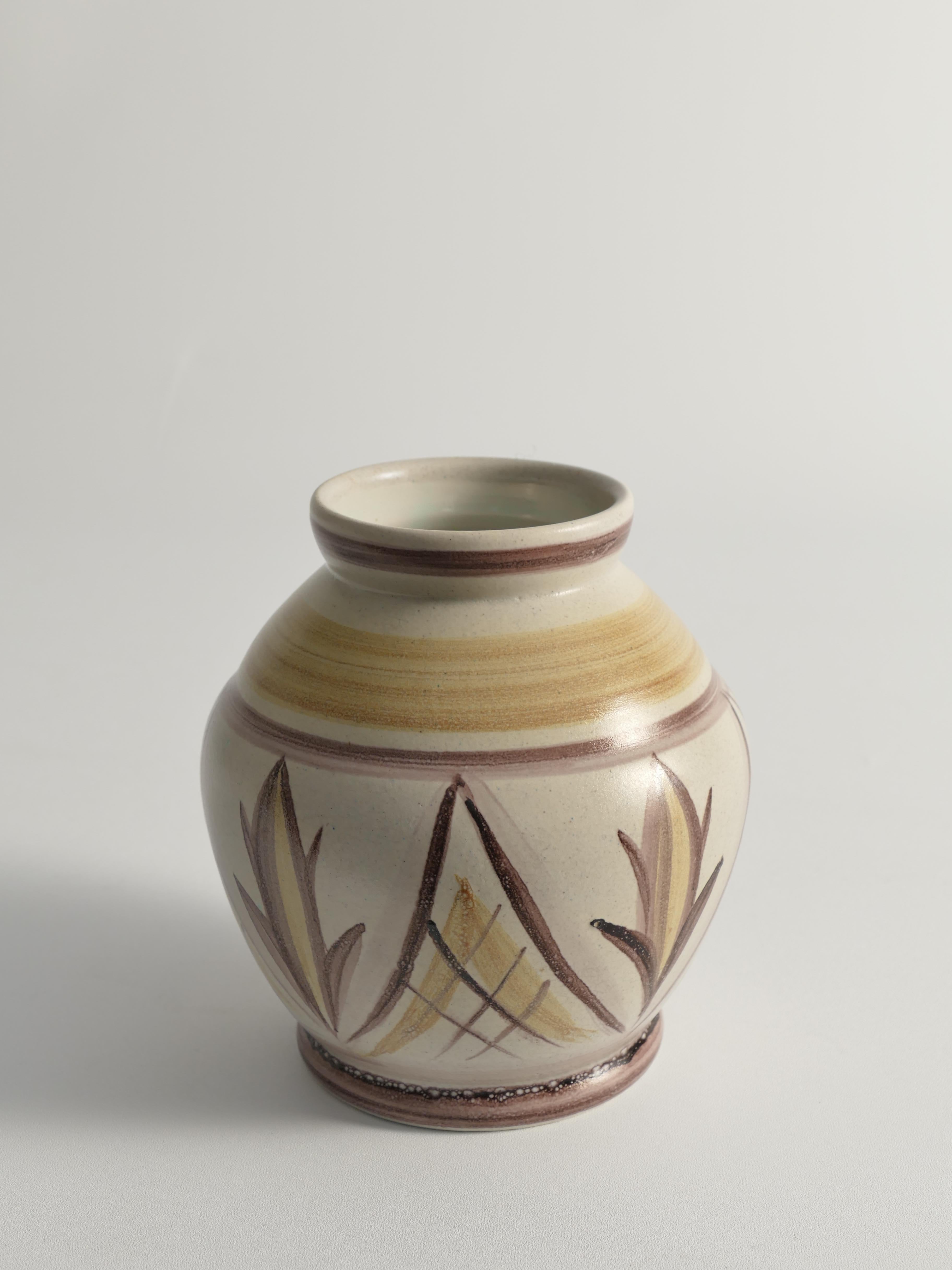 Mid-20th Century Swedish Folk Art Bulb Vase with Floral Motif by Maggie Wibom for Bo Fajans, 1930 For Sale