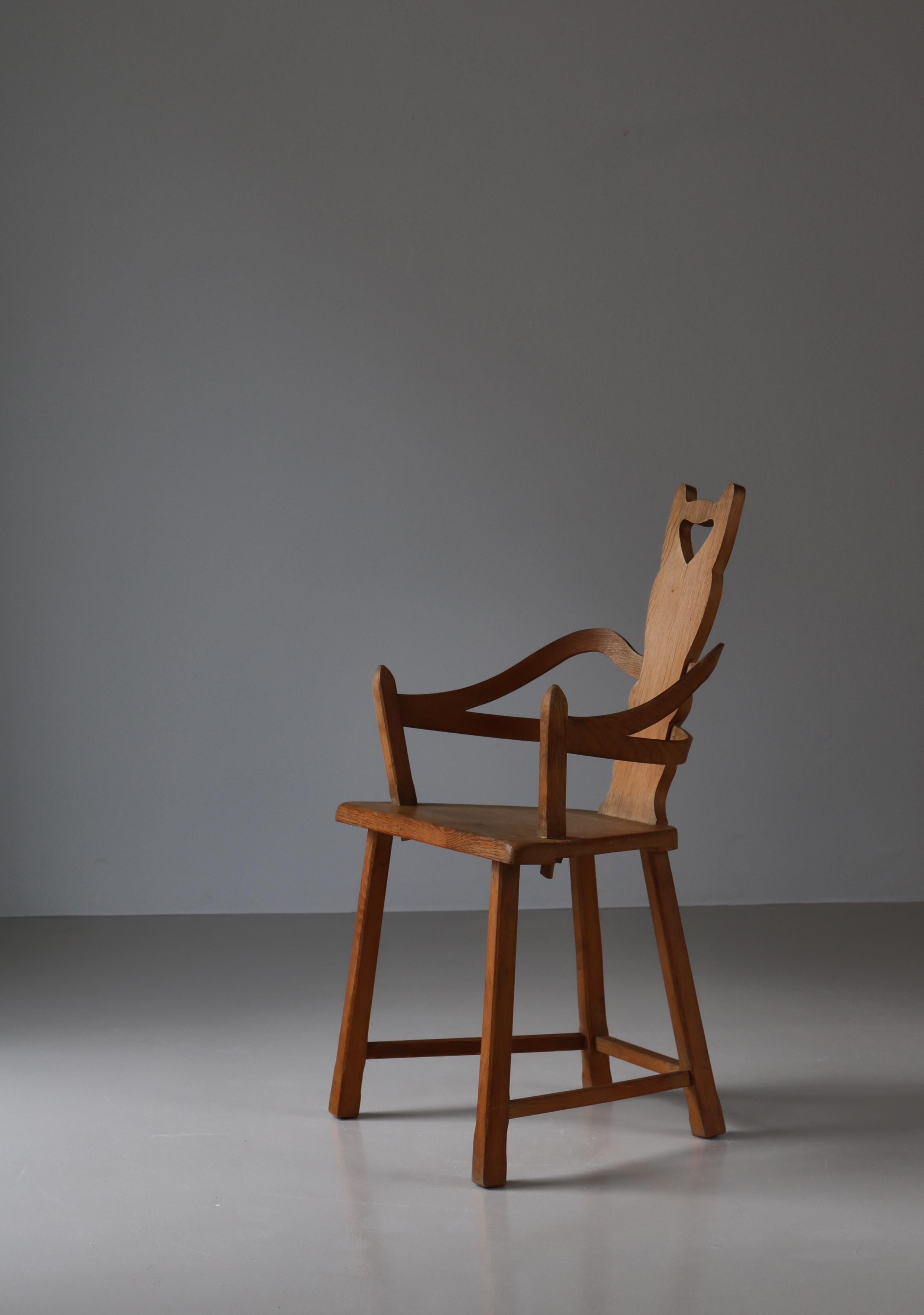 Swedish Folk Art Chair Handmade in Oakwood, 1900s For Sale 2