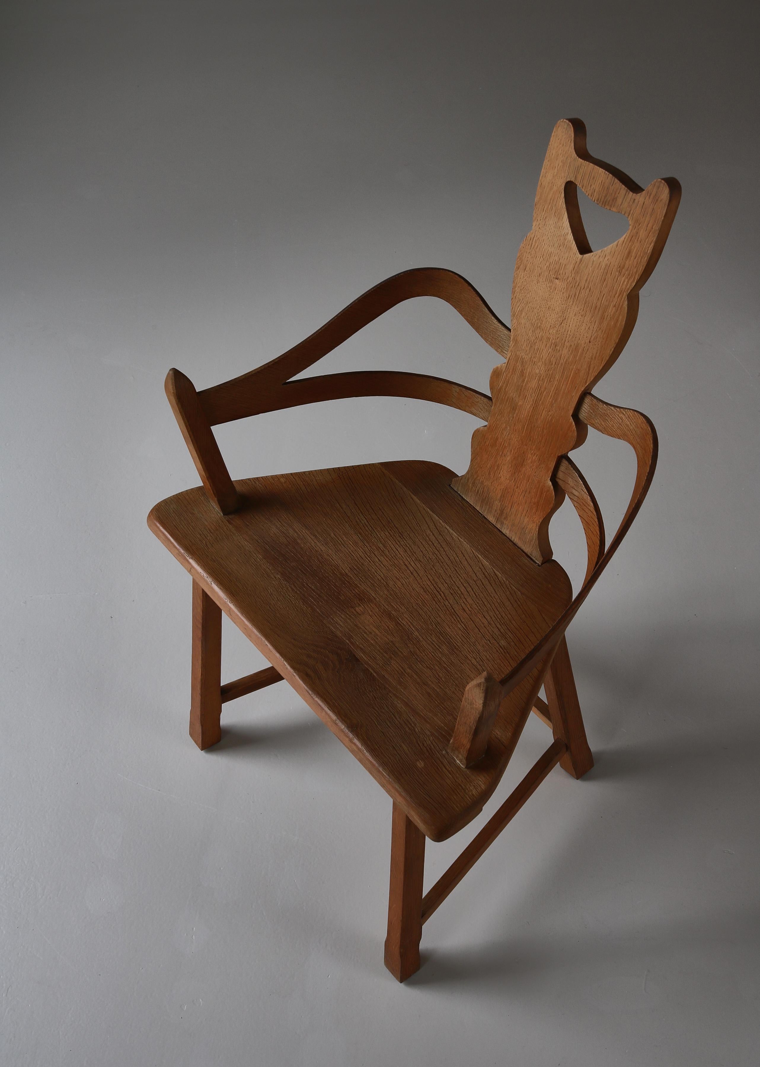 Swedish Folk Art Chair Handmade in Oakwood, 1900s For Sale 3