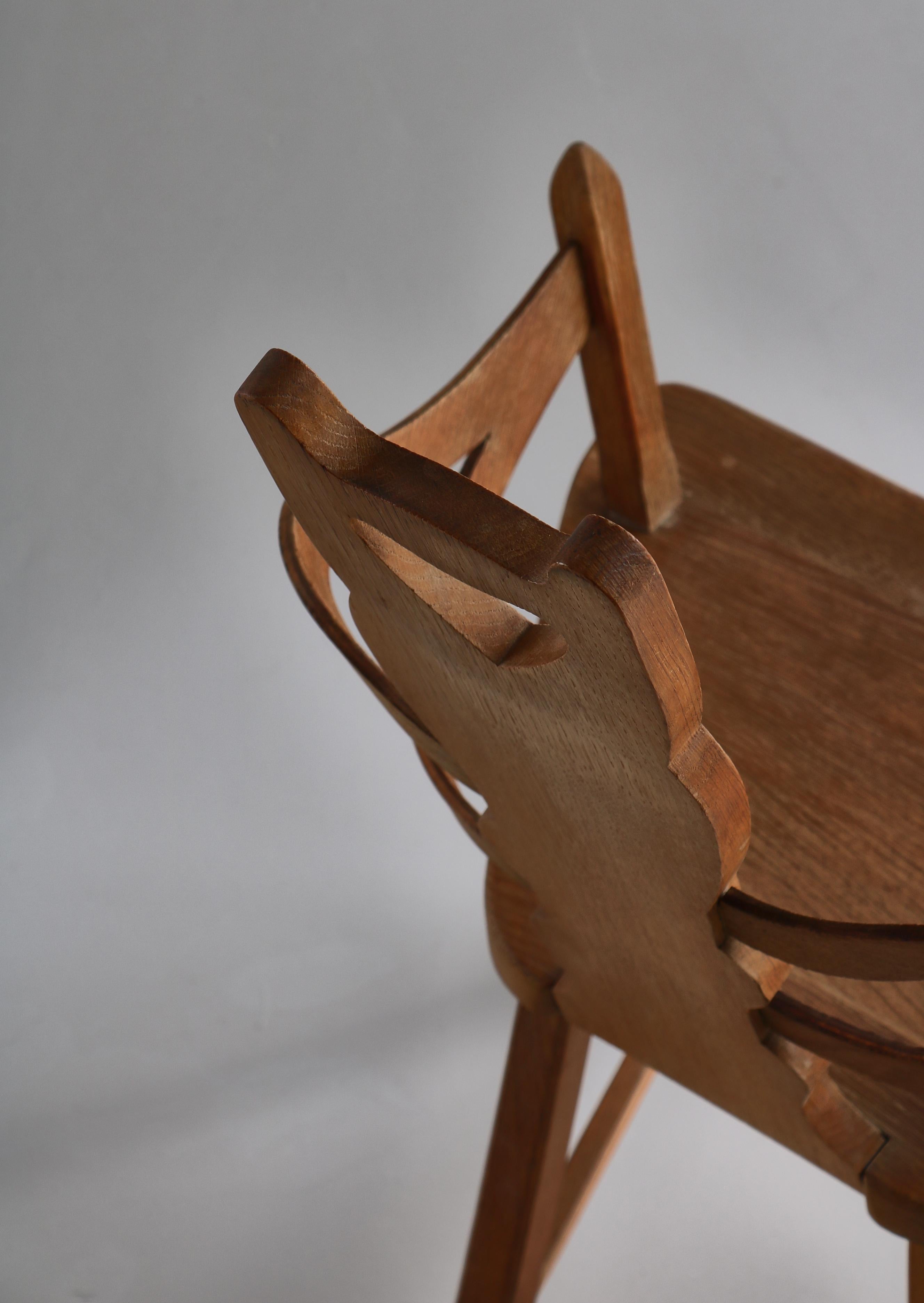 Swedish Folk Art Chair Handmade in Oakwood, 1900s For Sale 5
