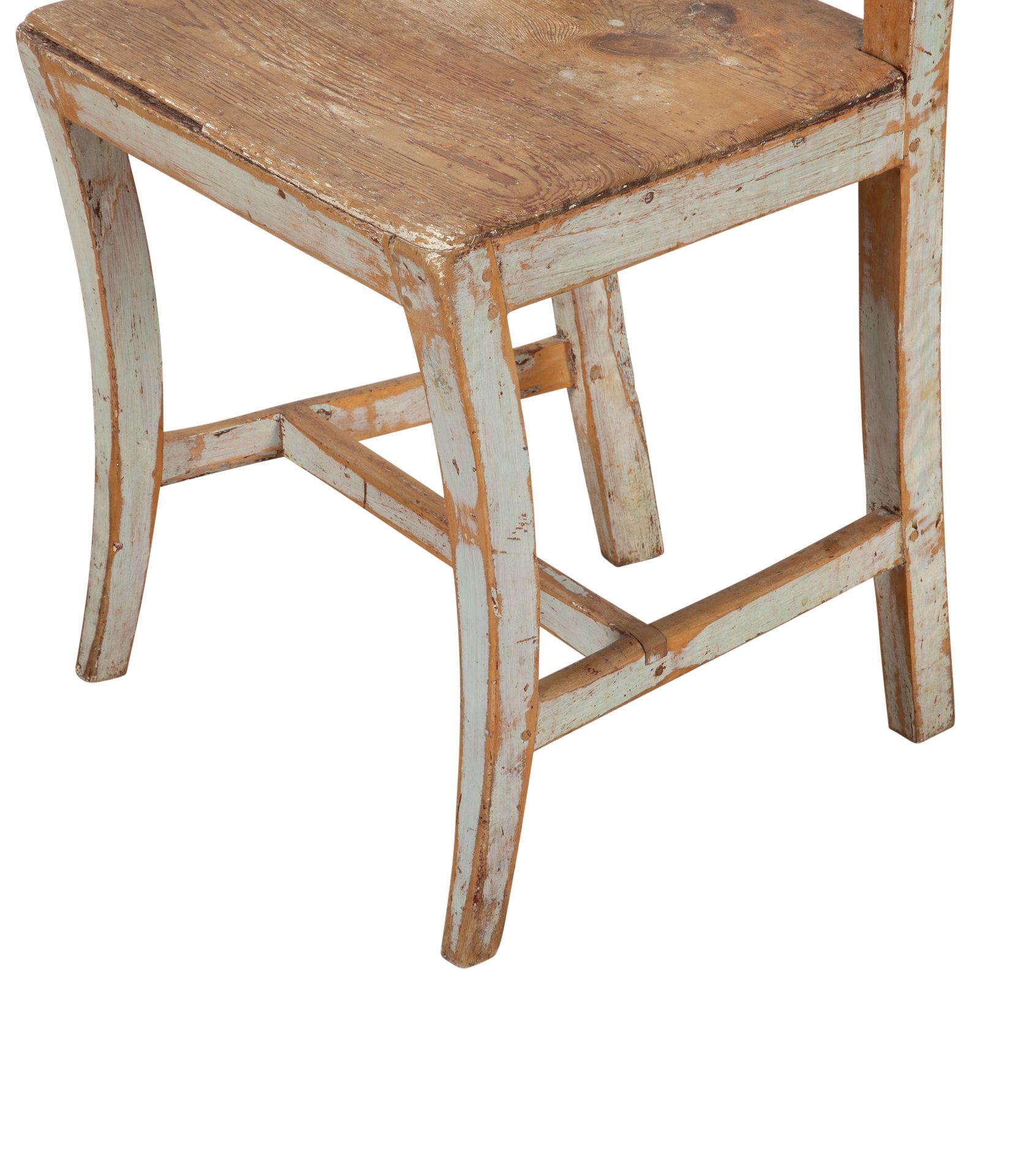 Swedish Folk Art Child’s Chair In Good Condition For Sale In Tetbury, Gloucestershire