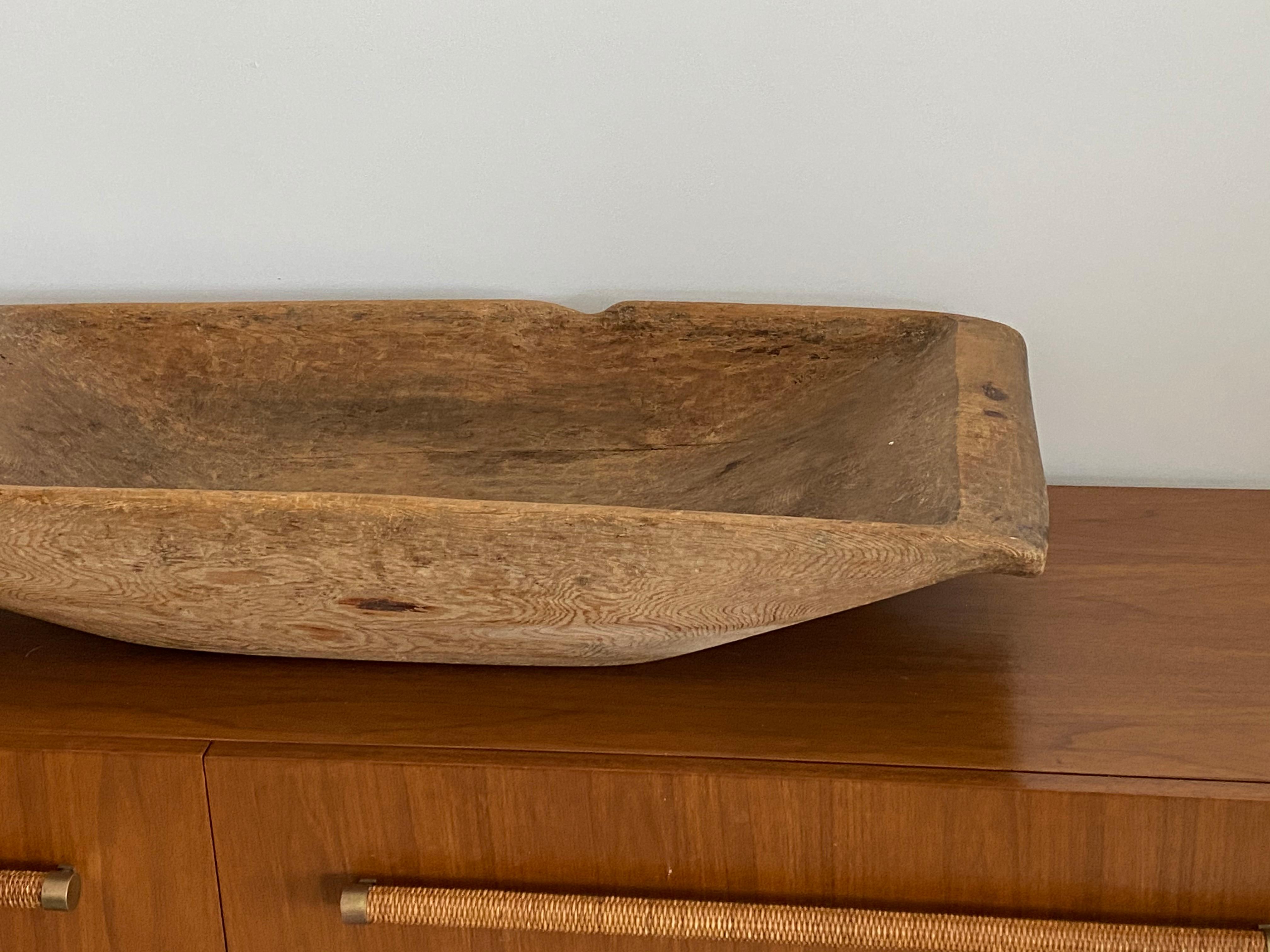 Swedish Folk Art, Large Serving Bowl or Tray, Solid Pine, 19th Century In Fair Condition In High Point, NC