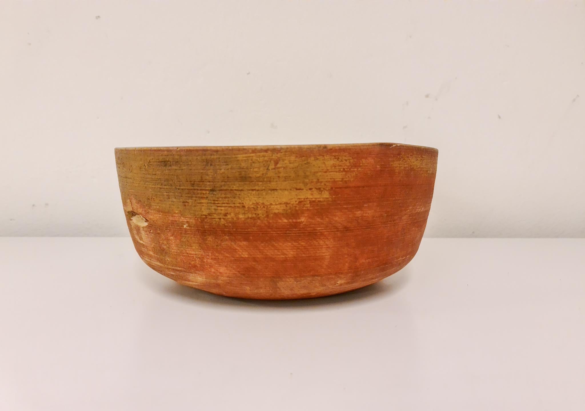 Swedish Folk Art, Large Unique Early 19th Century Farmers Bowl Painted Wood For Sale 1