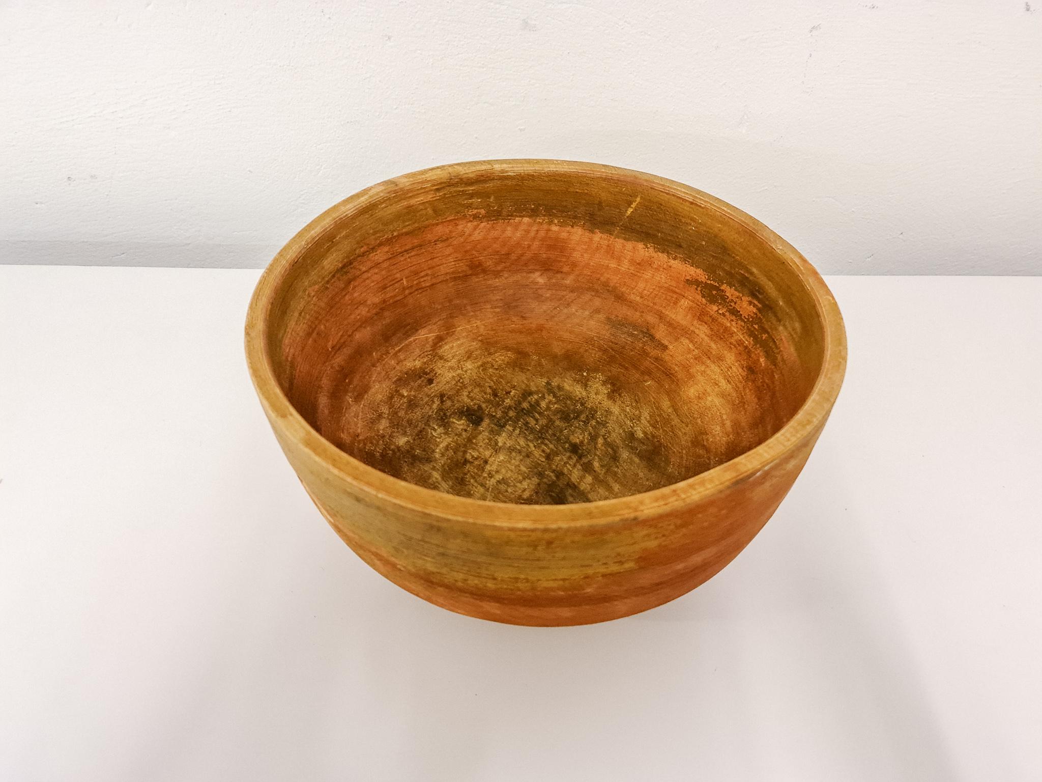 Swedish Folk Art, Large Unique Early 19th Century Farmers Bowl Painted Wood For Sale 2