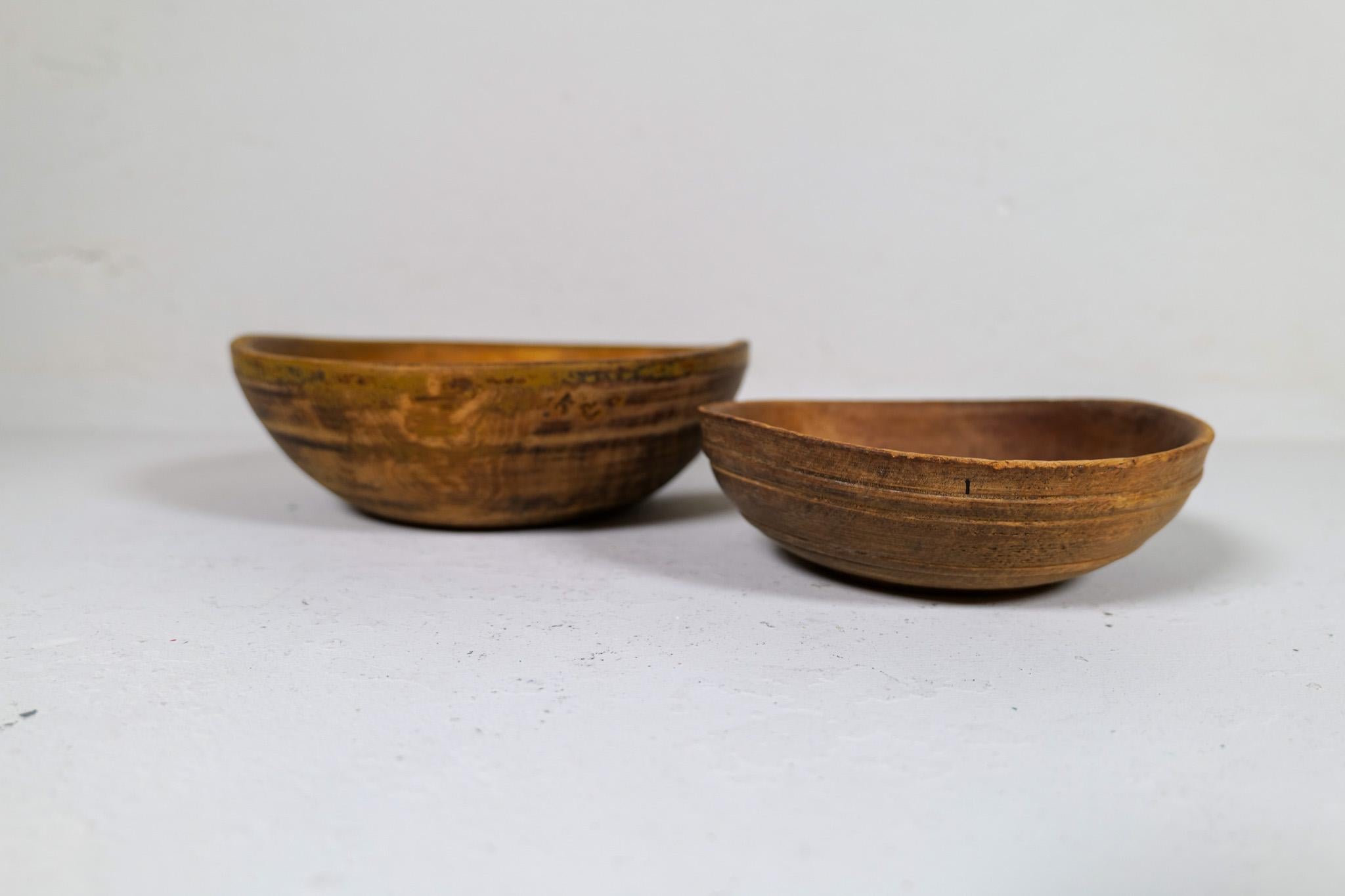 Wood Swedish Folk Art, Unique 19th Century Farmers Bowls set of 2 For Sale