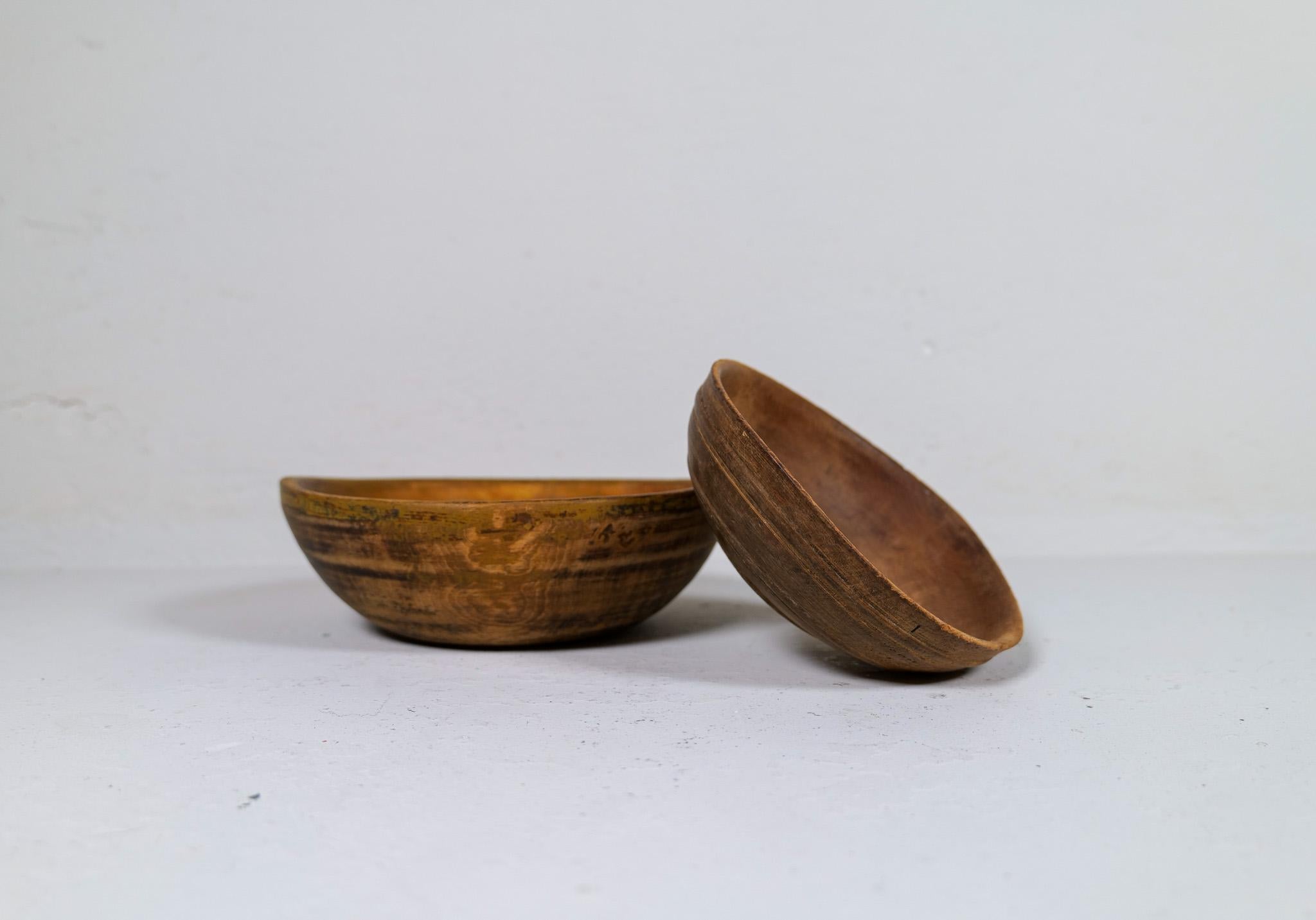 Swedish Folk Art, Unique 19th Century Farmers Bowls set of 2 For Sale 1