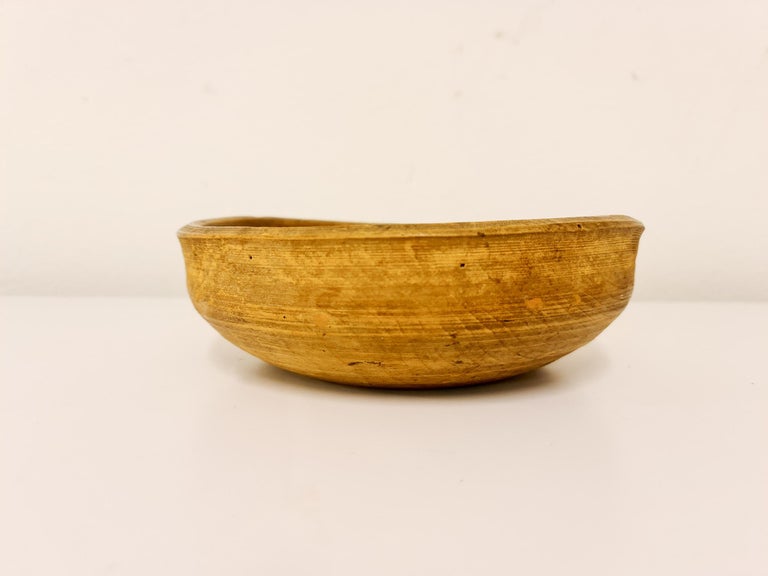 Swedish Folk Art, Unique 19th Century Wooden Bowl In Good Condition For Sale In Hillringsberg, SE