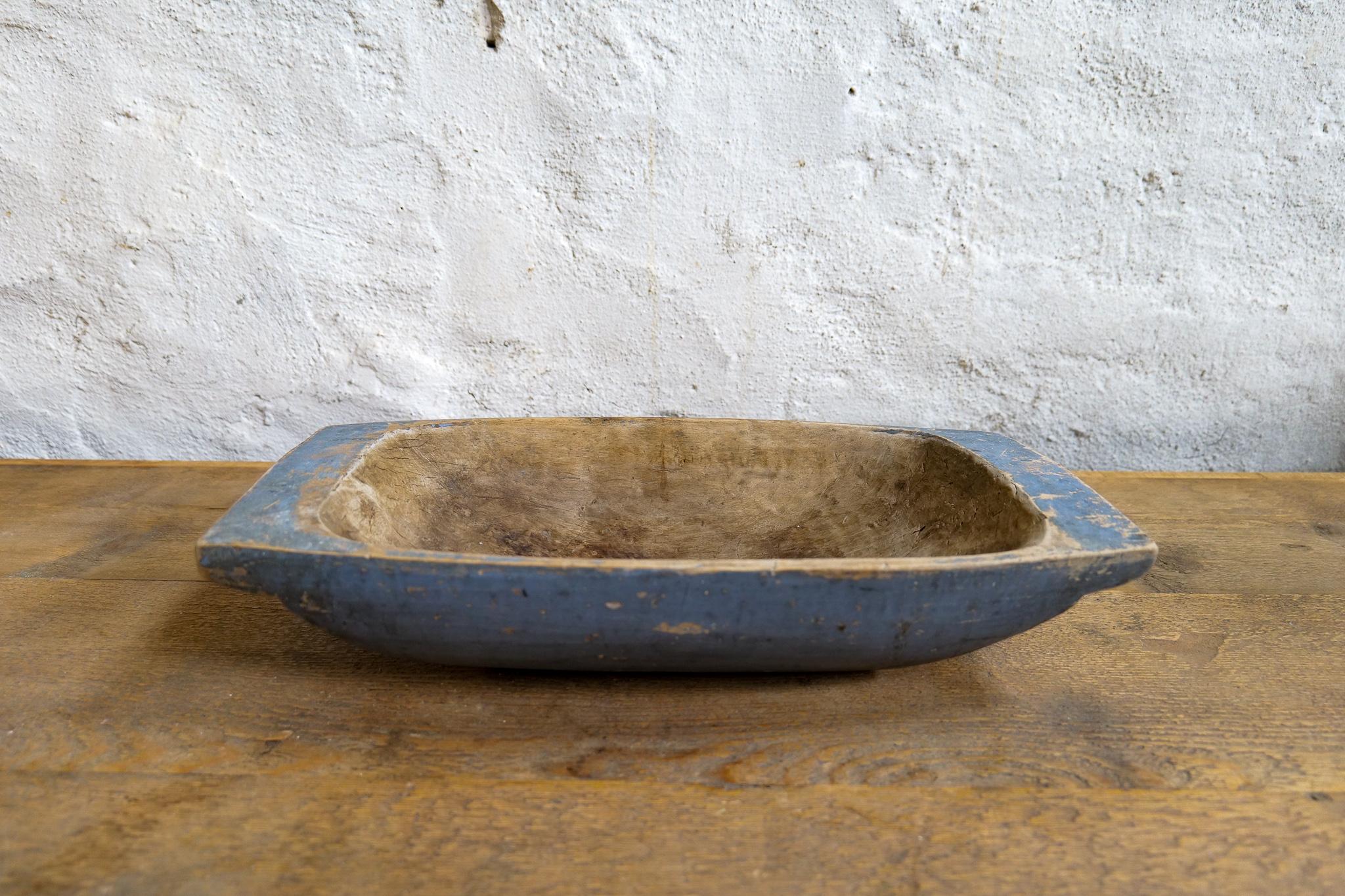 Swedish Folk Art, Unique Blue Colored 19th Century Large Farmers Bowl For Sale 6