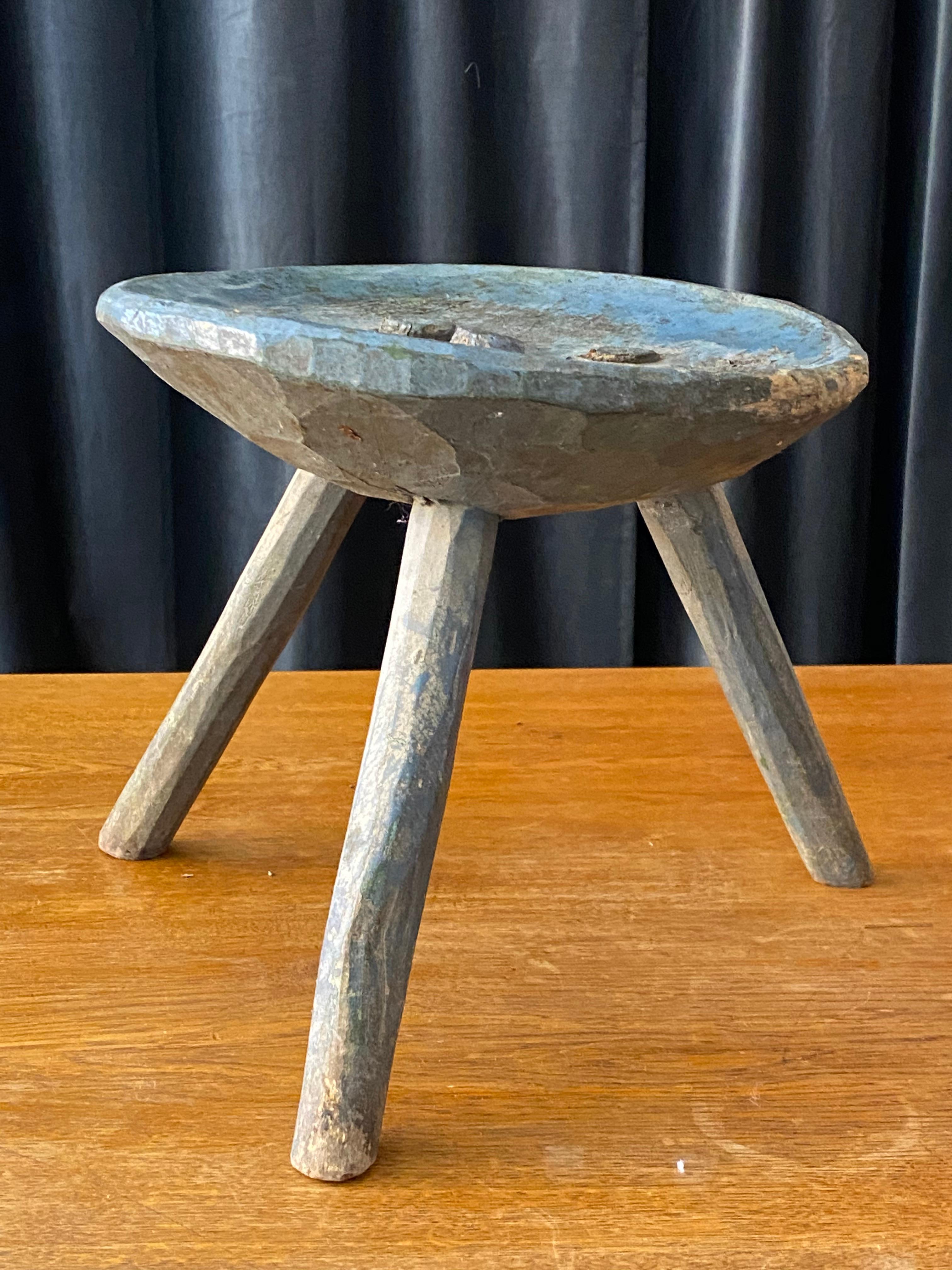 Swedish Folk Art, Unique Early 19th Century Farmers Stool, Blue-Painted Wood In Fair Condition In High Point, NC