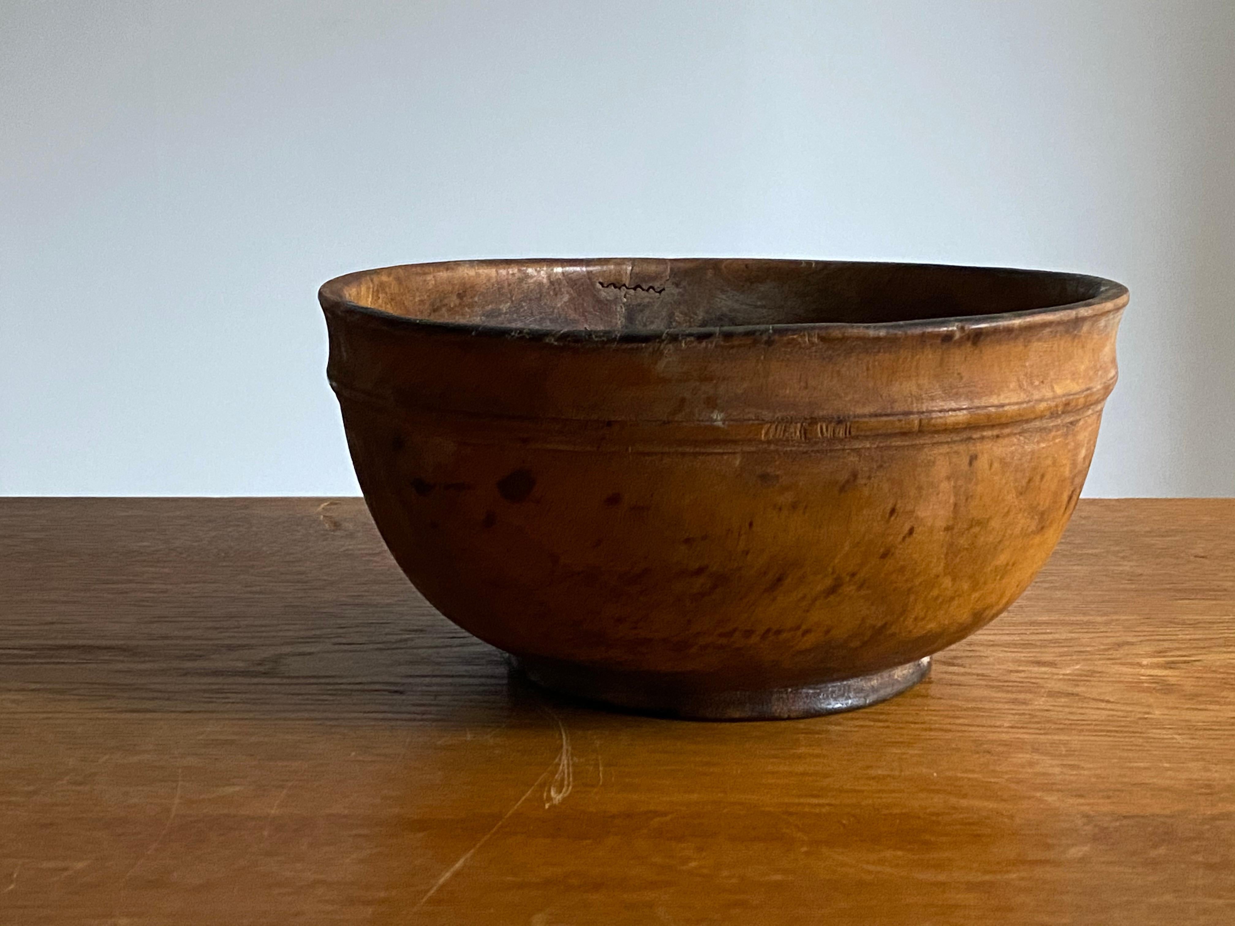 Swedish Folk Art, Unique Organic 19th Century Farmers Bowl, Wood 2