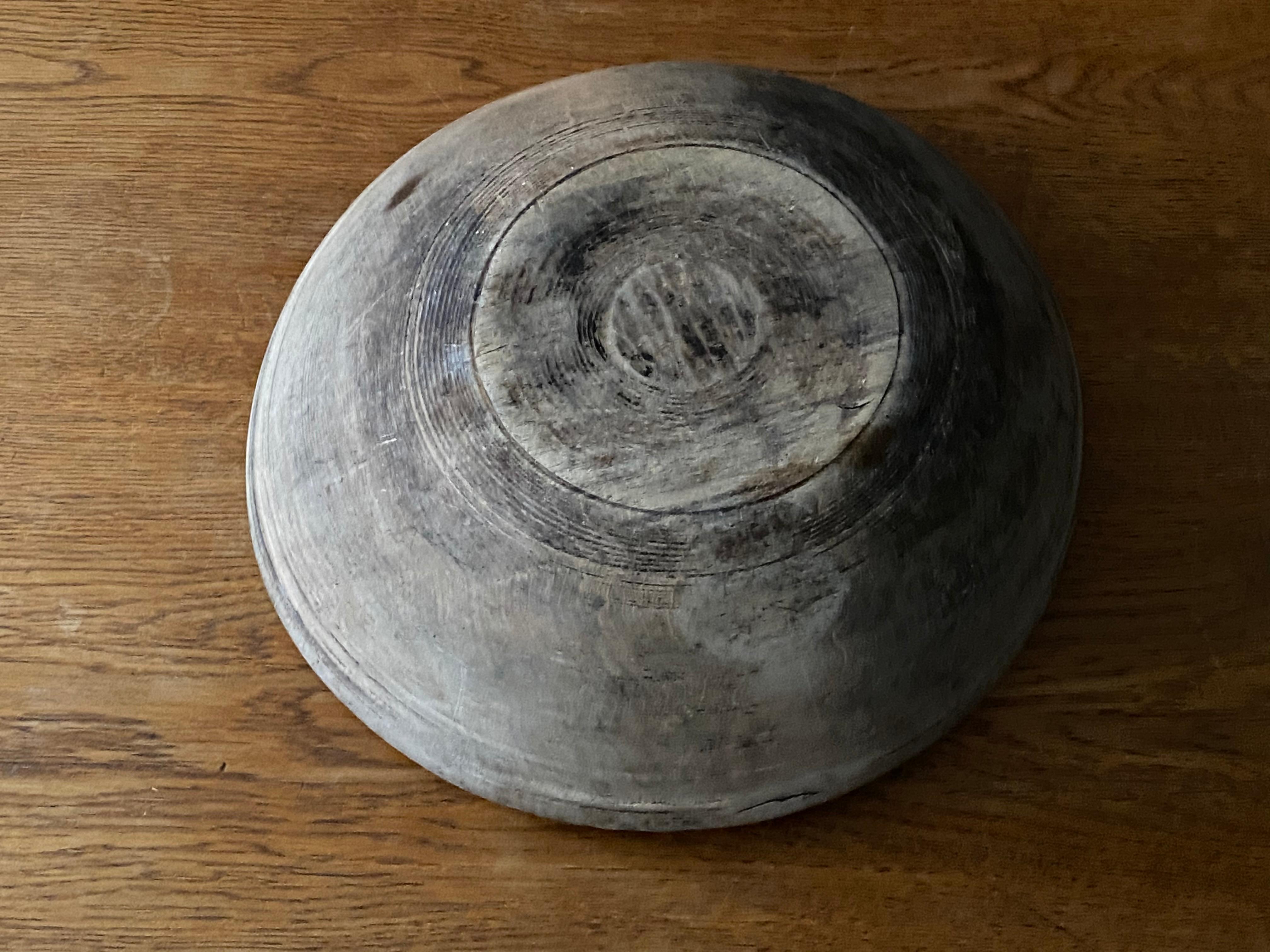 Swedish Folk Art, Unique Sizable Organic 19th Century Farmers Bowl, Wood 5