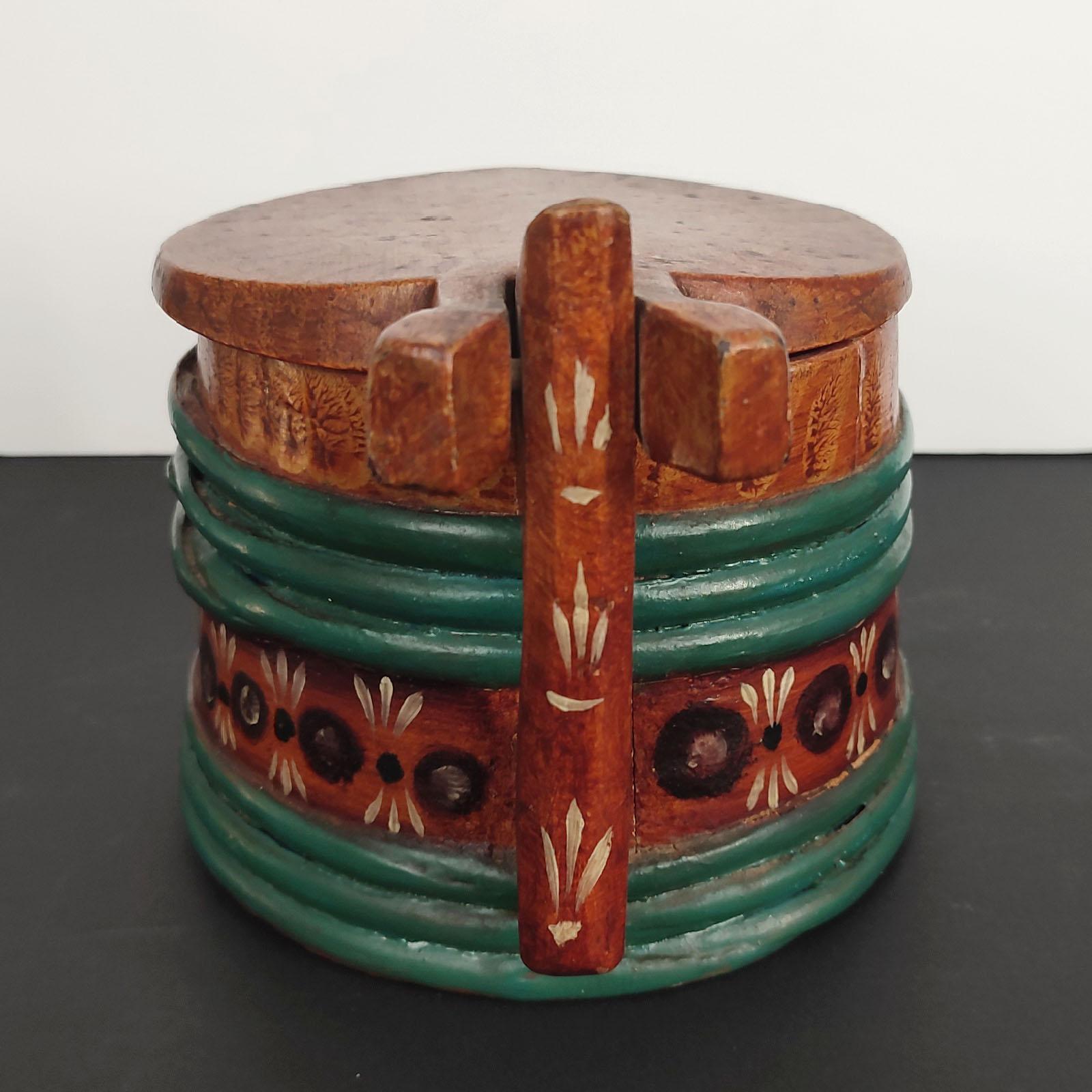 Swedish Folk Art Wooden Lidded Tankards, Early 1920s For Sale 8