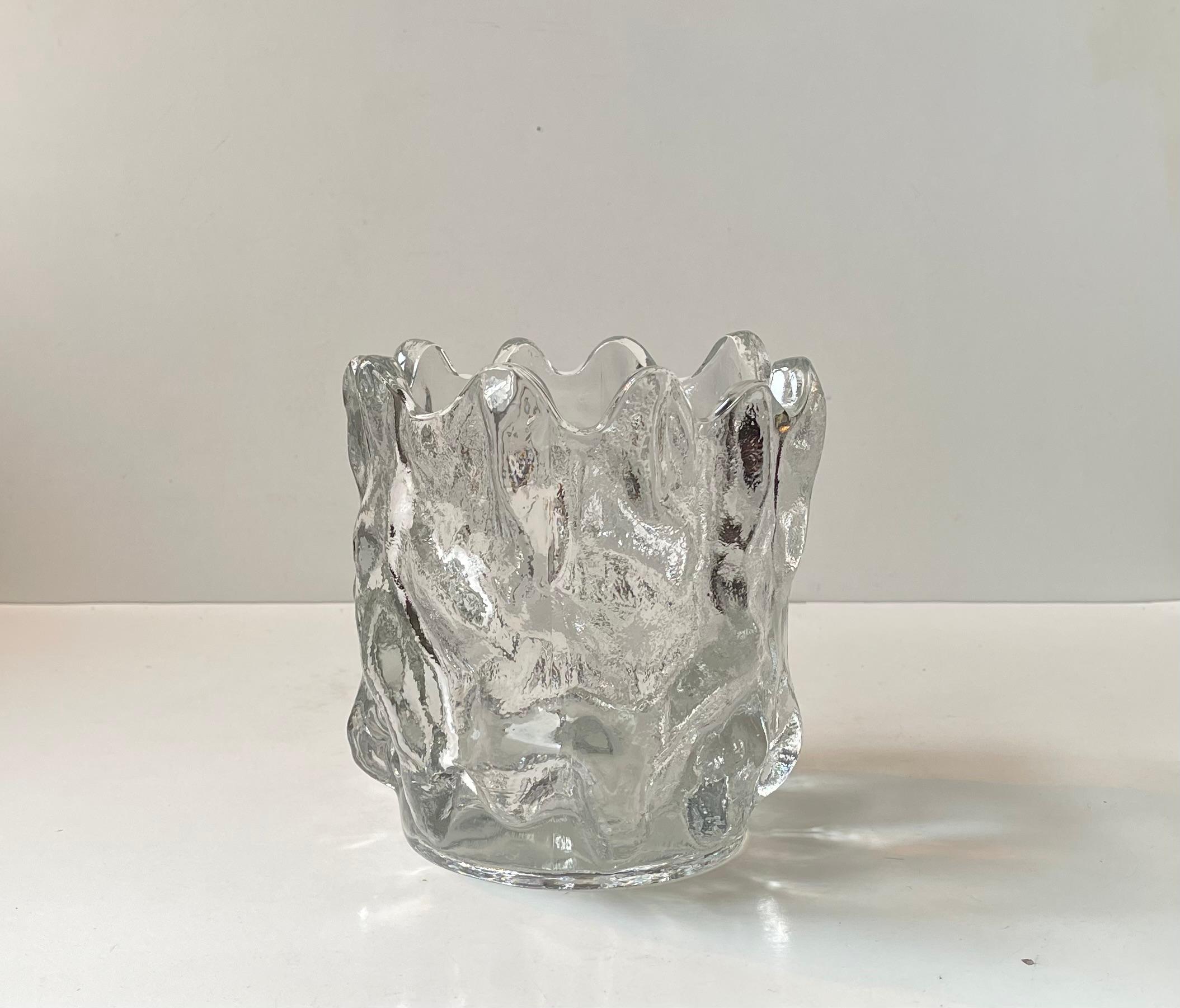 Vetro Swedish Freeform Ice Glass Vase by Göran Wärff for Kosta Boda, 1980s in vendita