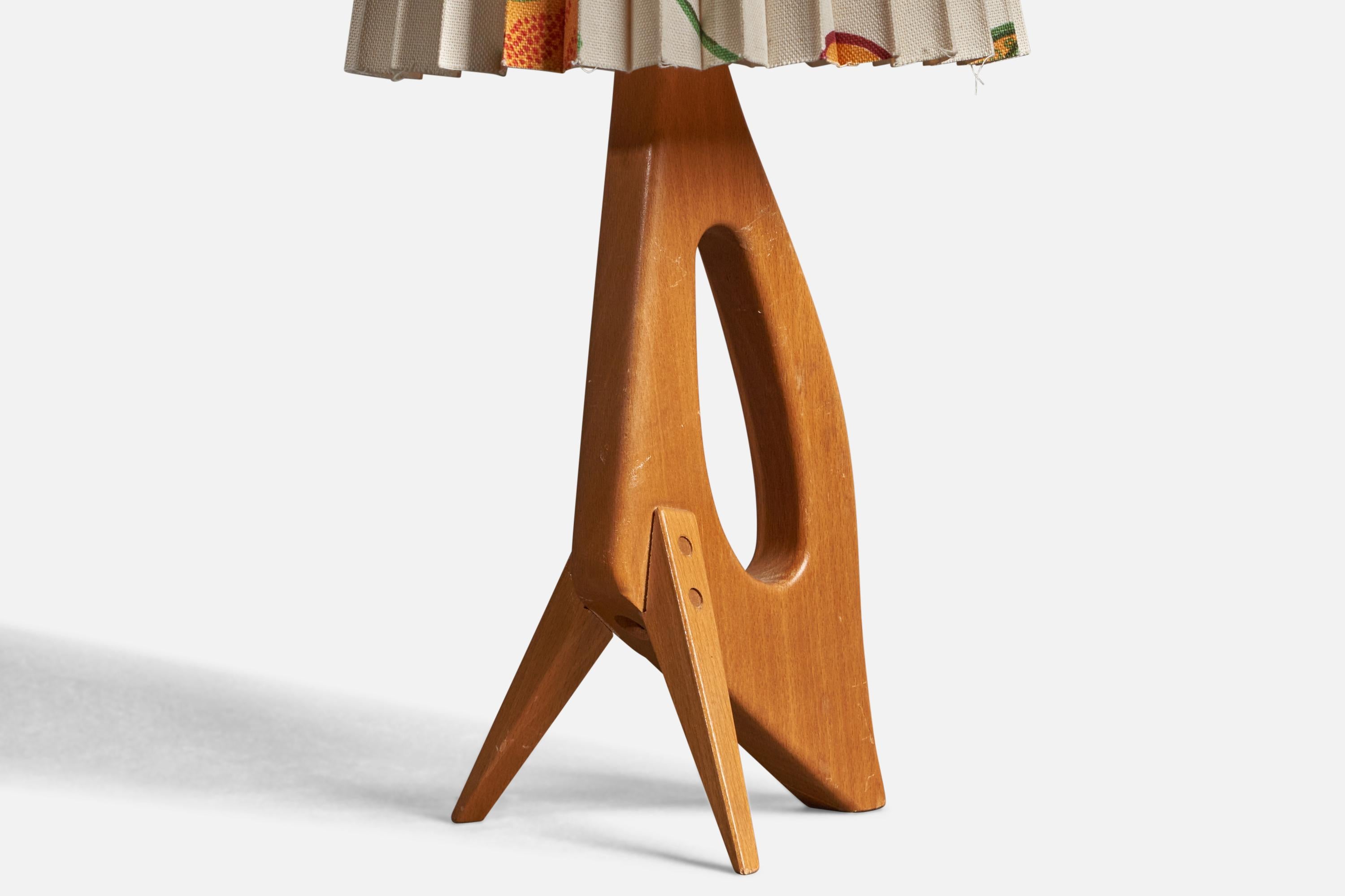 Mid-Century Modern Swedish, Freeform Table Lamp, Light Wood, Silk, Sweden, 1950s For Sale