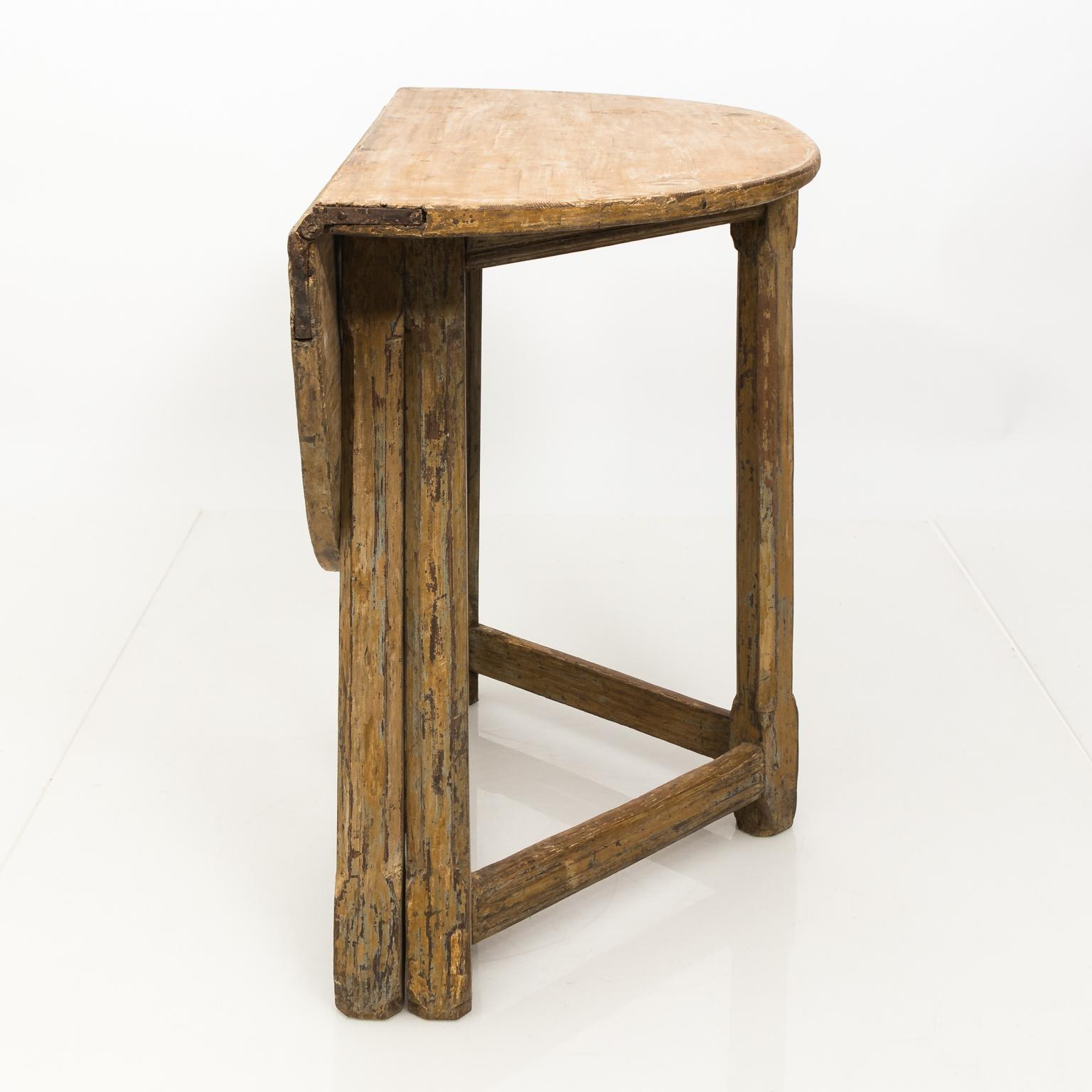 Swedish Gate Leg Table For Sale 5