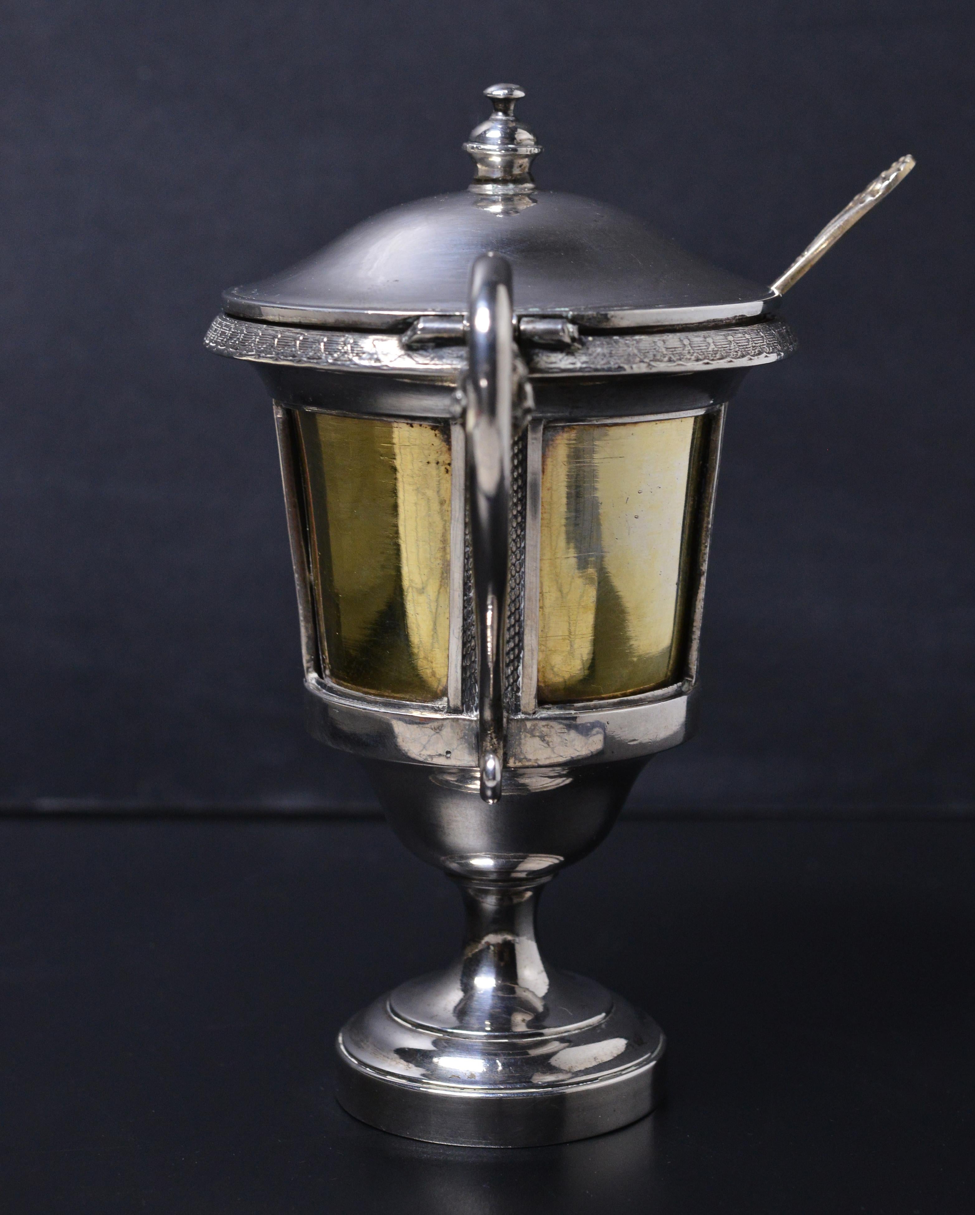 Schwedische vergoldete schwere Silber Senf oder Sauce Tasse Antike Empire Becher 1827 (19. Jahrhundert) im Angebot