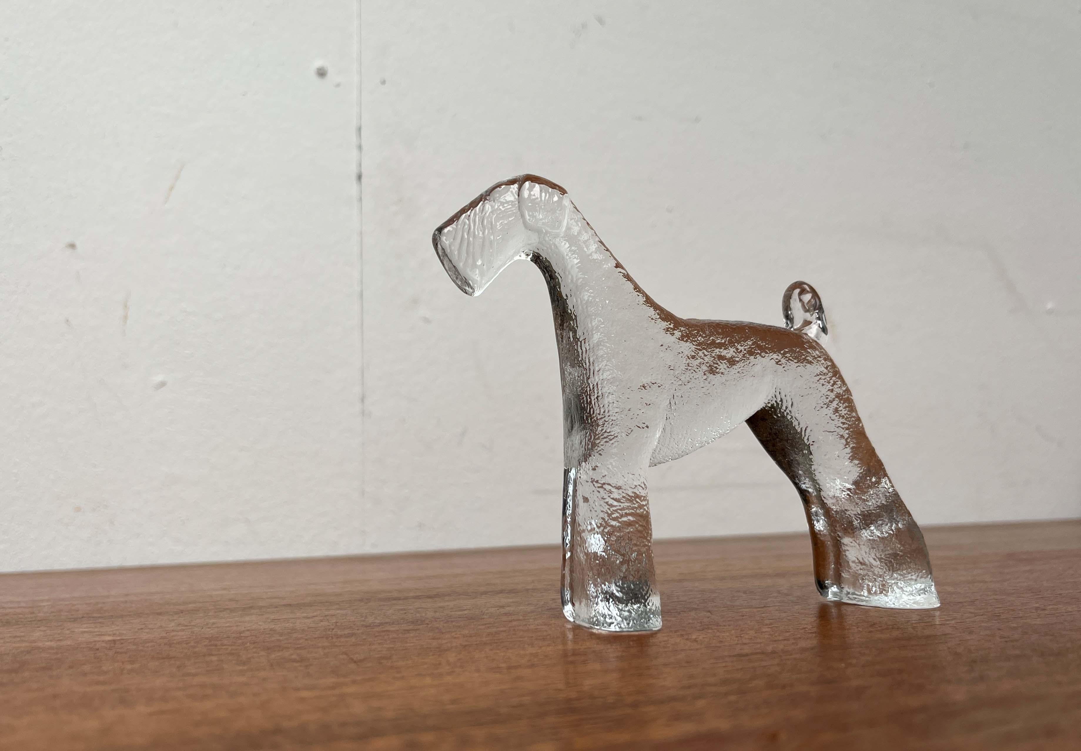 Scultura in vetro svedese della serie Airdaleterrier Bertil Vallien Kosta Boda In condizioni buone in vendita a Hamburg, DE