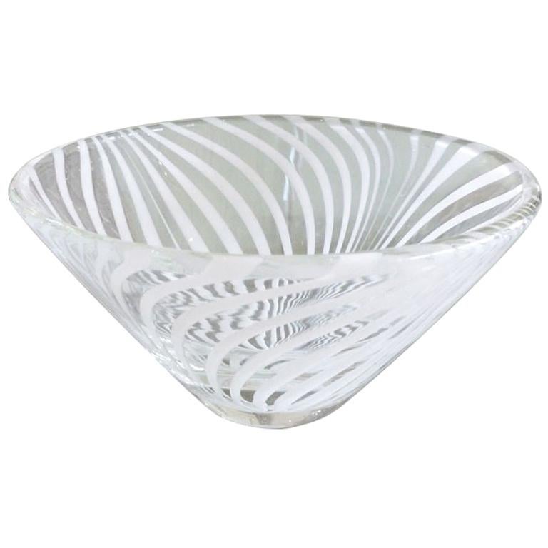 Swedish Glass Optical Swirled Bowl Barware im Angebot