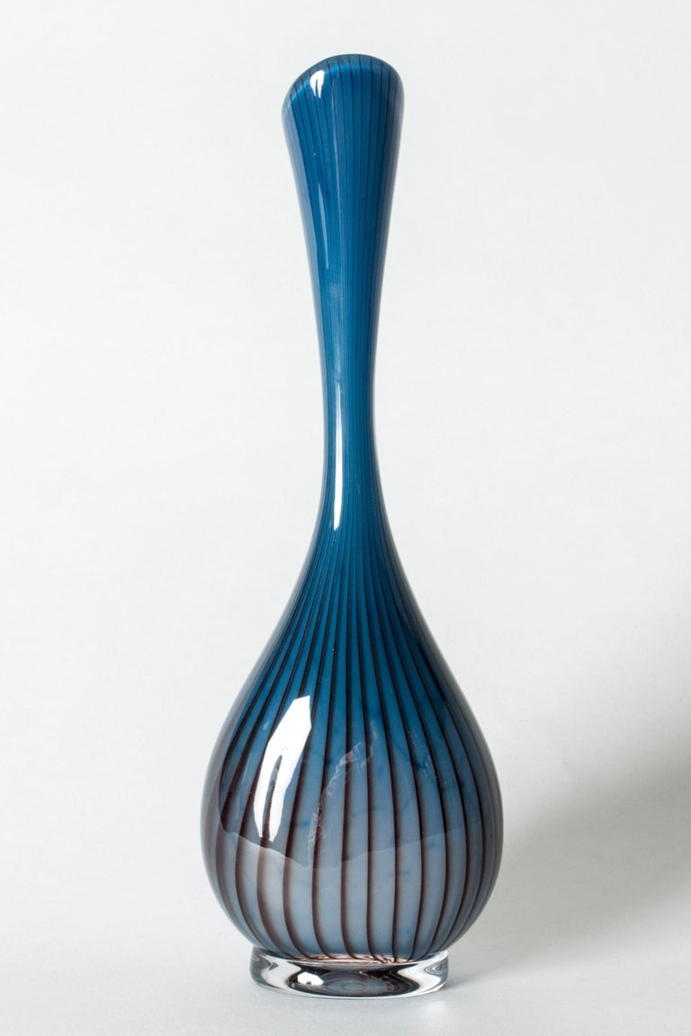 Swedish Glass Vase by Vicke Lindstrand for Kosta Boda, 1950s For Sale at  1stDibs
