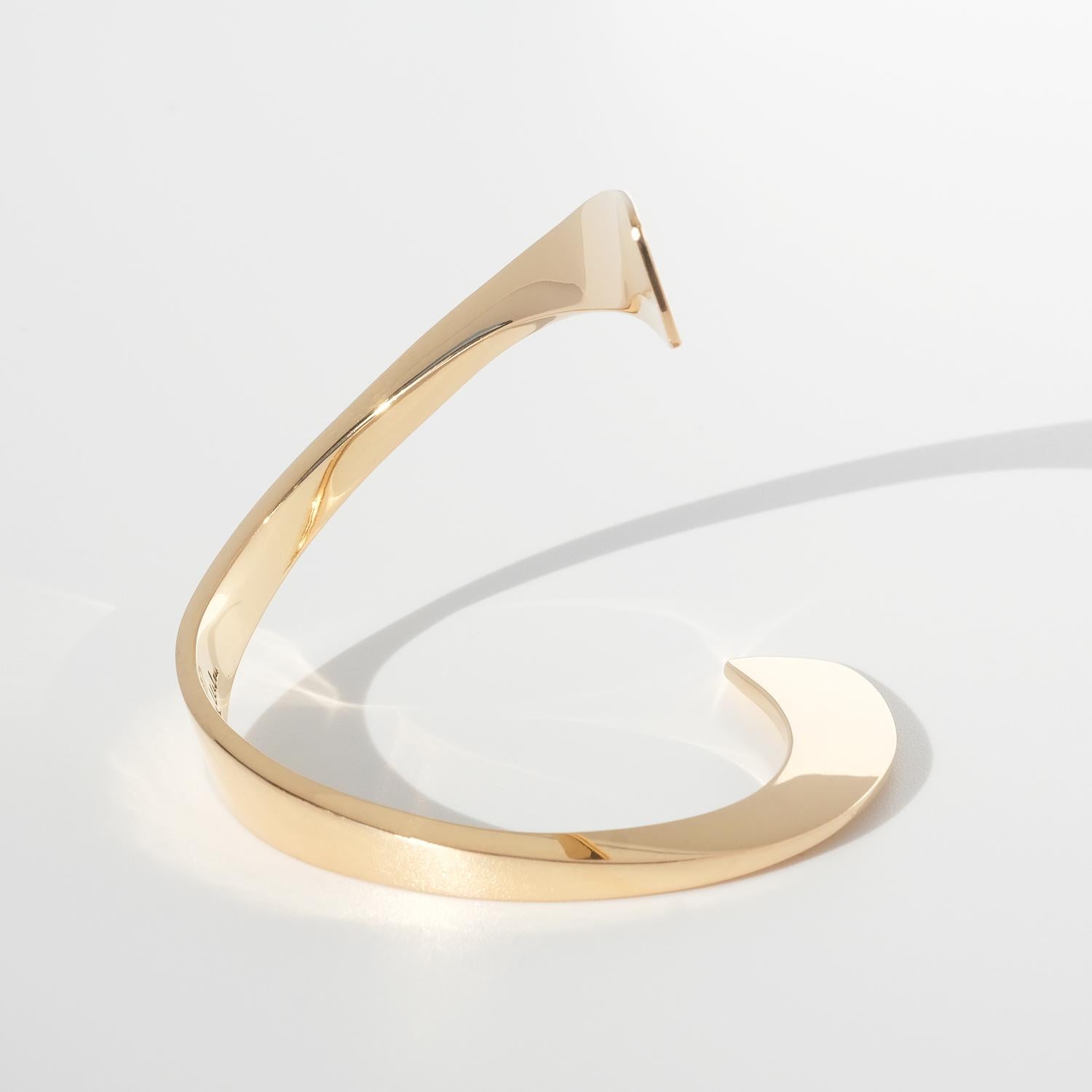 Women's Swedish gold bracelet by Rey Urban made 1965.