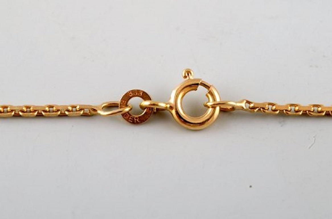 Swedish goldsmith. 8 carat gold necklace. Mid 20th century.
In very good condition.
Stamped.
Weight: 4 grams.