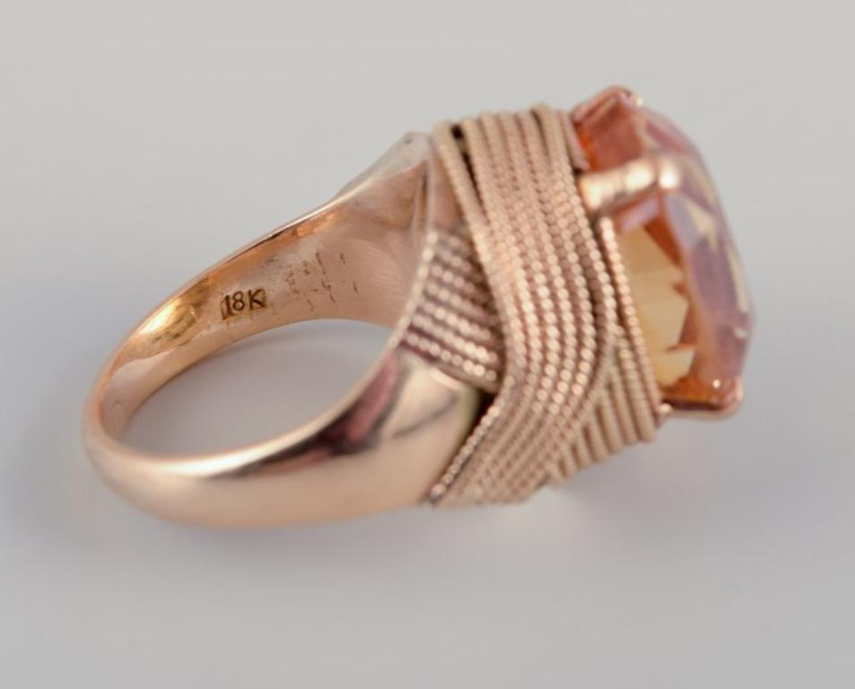 Schwedischer Goldschmied. Großer 18 Karat Cocktailring mit bernsteinfarbenem Citrin im Angebot 3