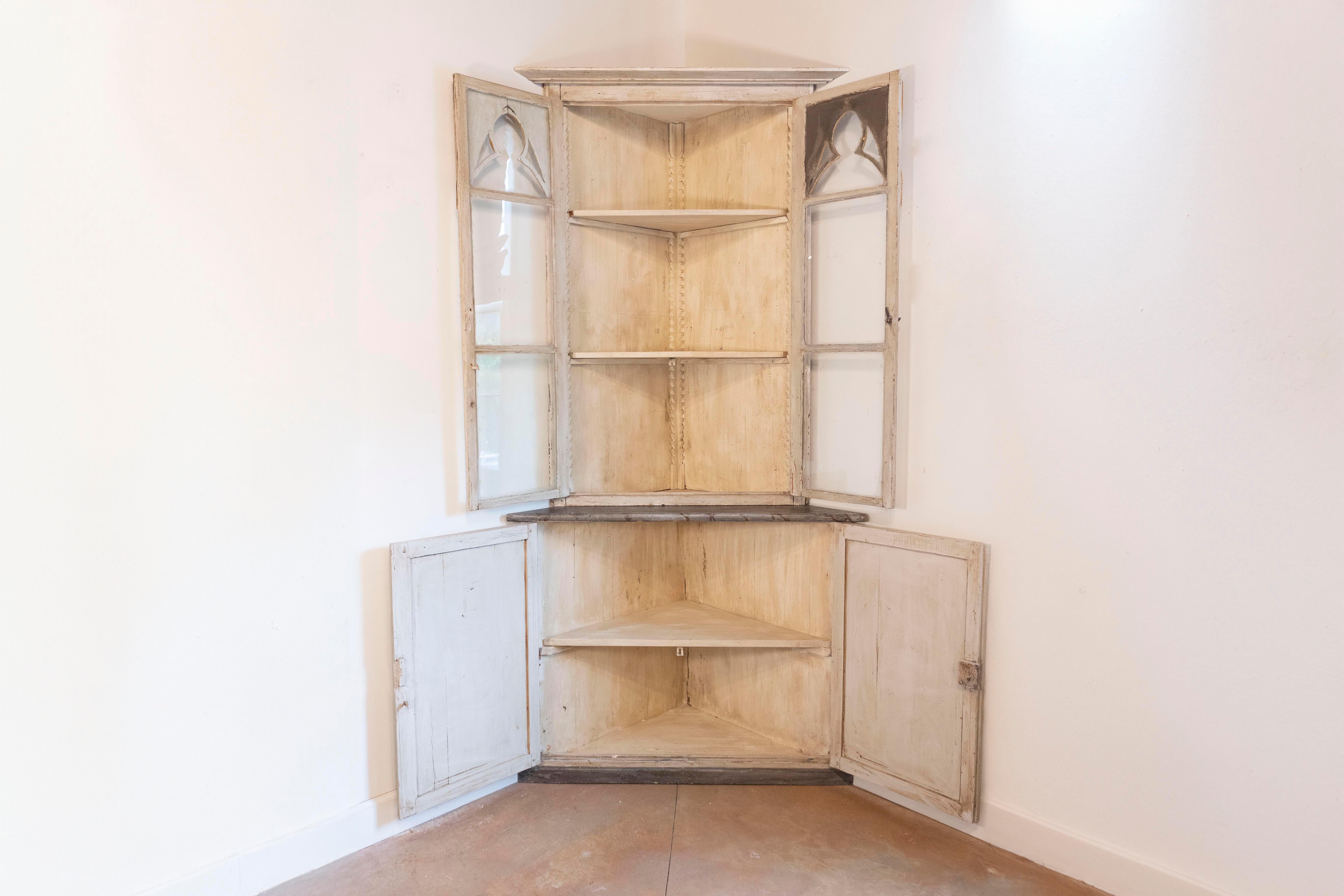 Hand-Painted Swedish Gothic Revival Painted Wood Corner Cabinet with Glass Doors, circa 1830