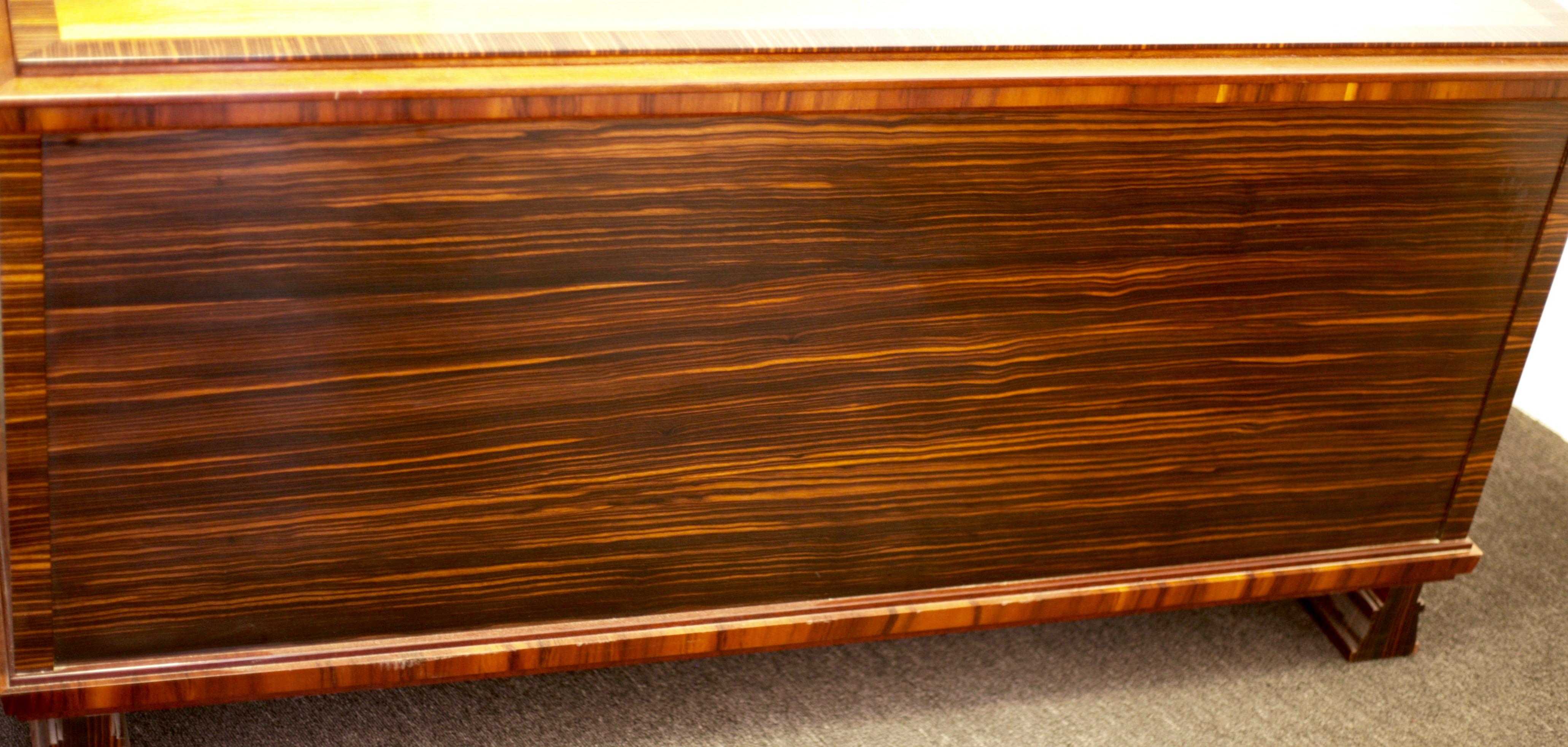 Swedish Grace - 1920s Art Deco Sideboard in the Manner of Carl Malmsten For Sale 4