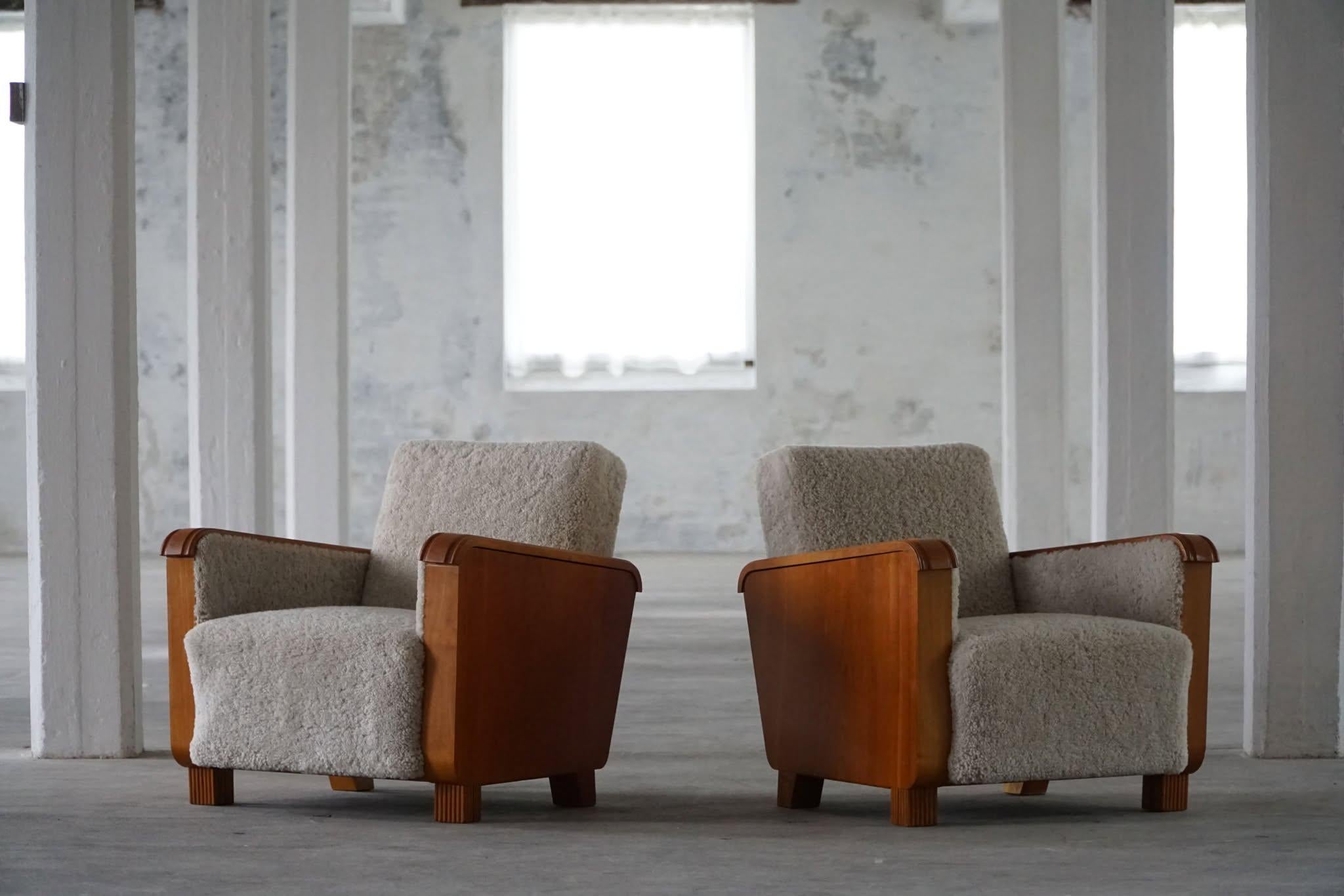 Swedish Grace, paire de chaises longues Art déco en orme et laine d'agneau, années 1930 en vente 4