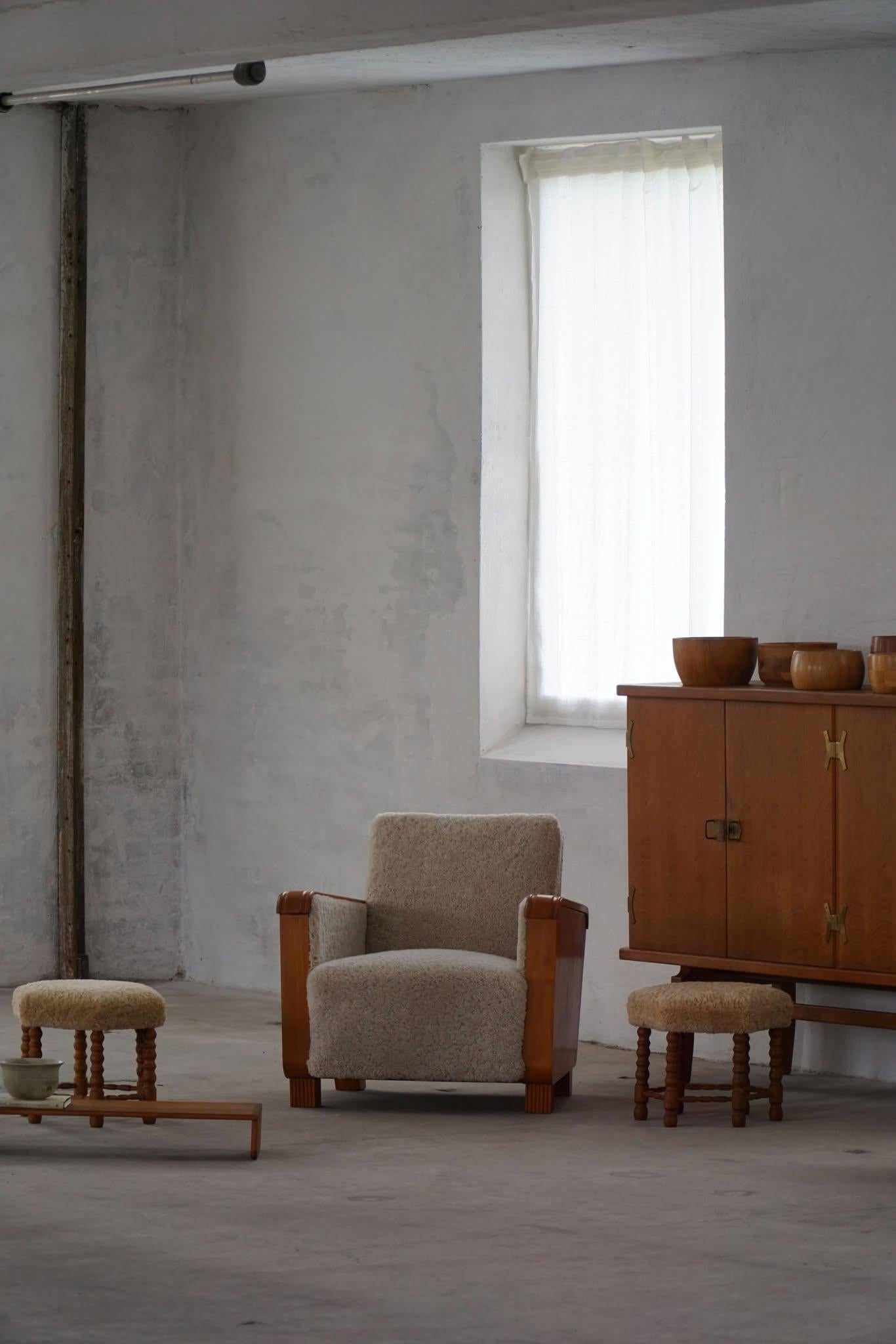 Swedish Grace, paire de chaises longues Art déco en orme et laine d'agneau, années 1930 en vente 7