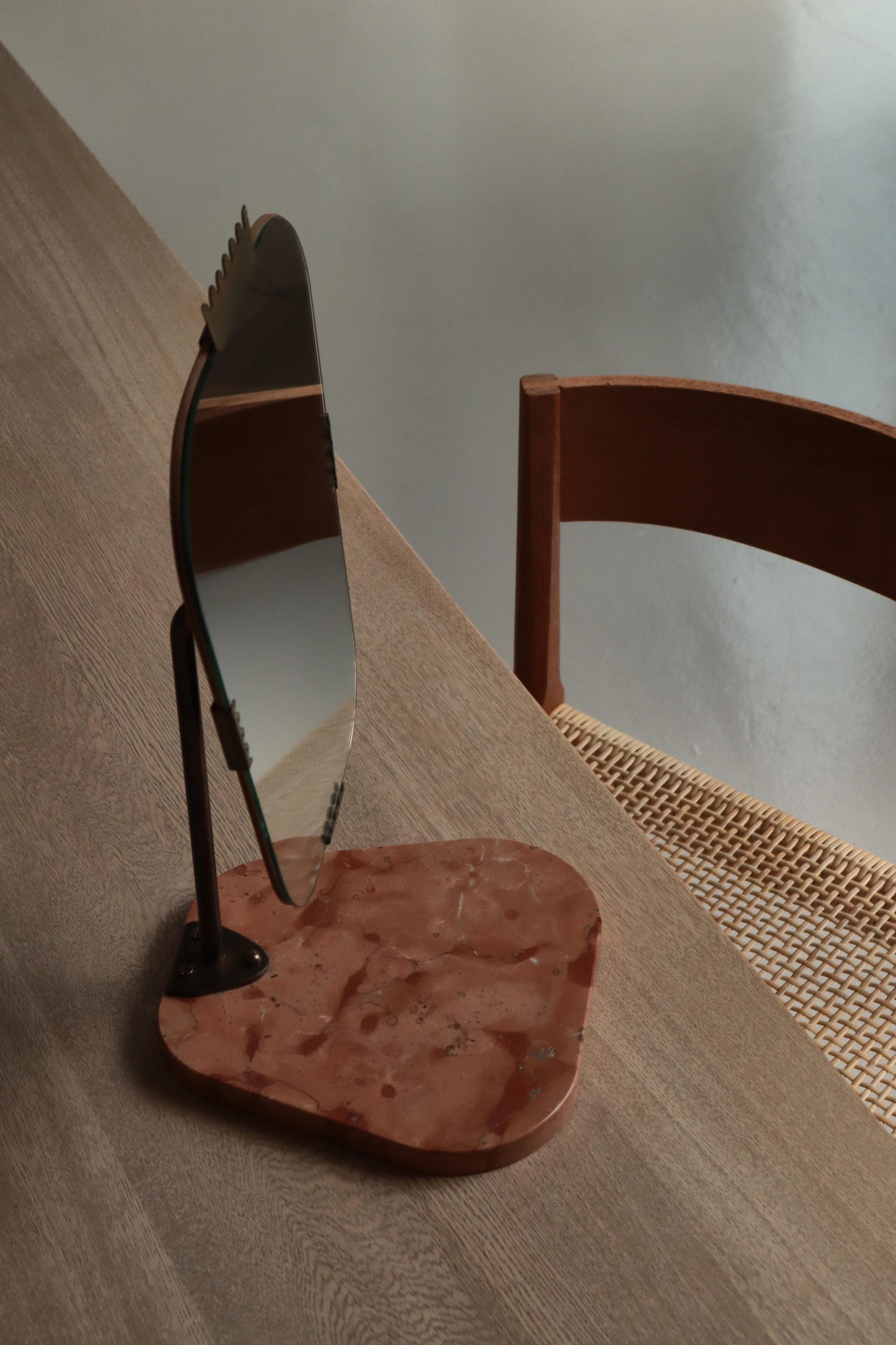 Miroir de table réglable Grace en marbre et laiton, Suède, années 1930 en vente 8