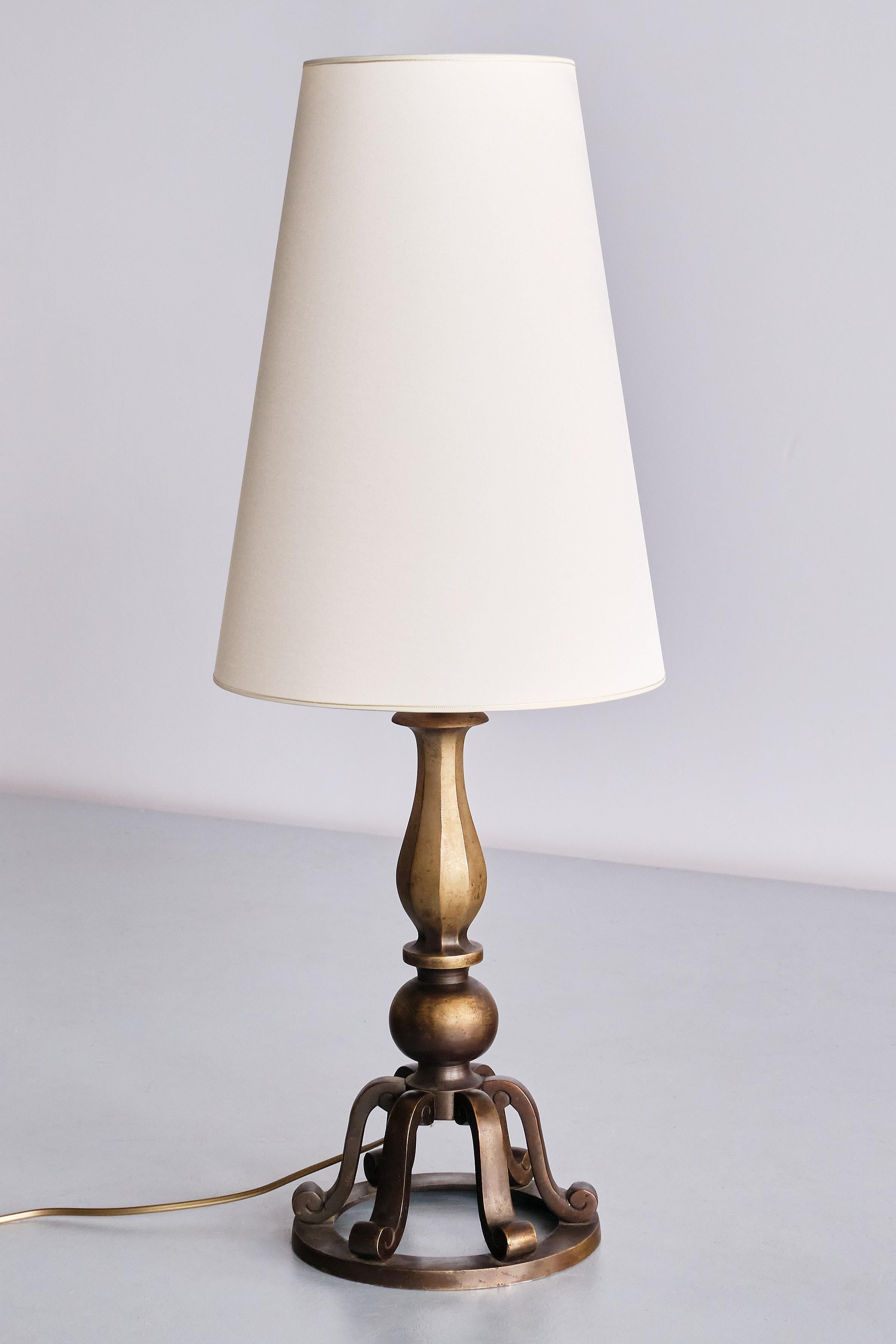 Swedish Grace Brass Table Lamp by C.G. Hallberg, Sweden, Early 1930s For Sale 5
