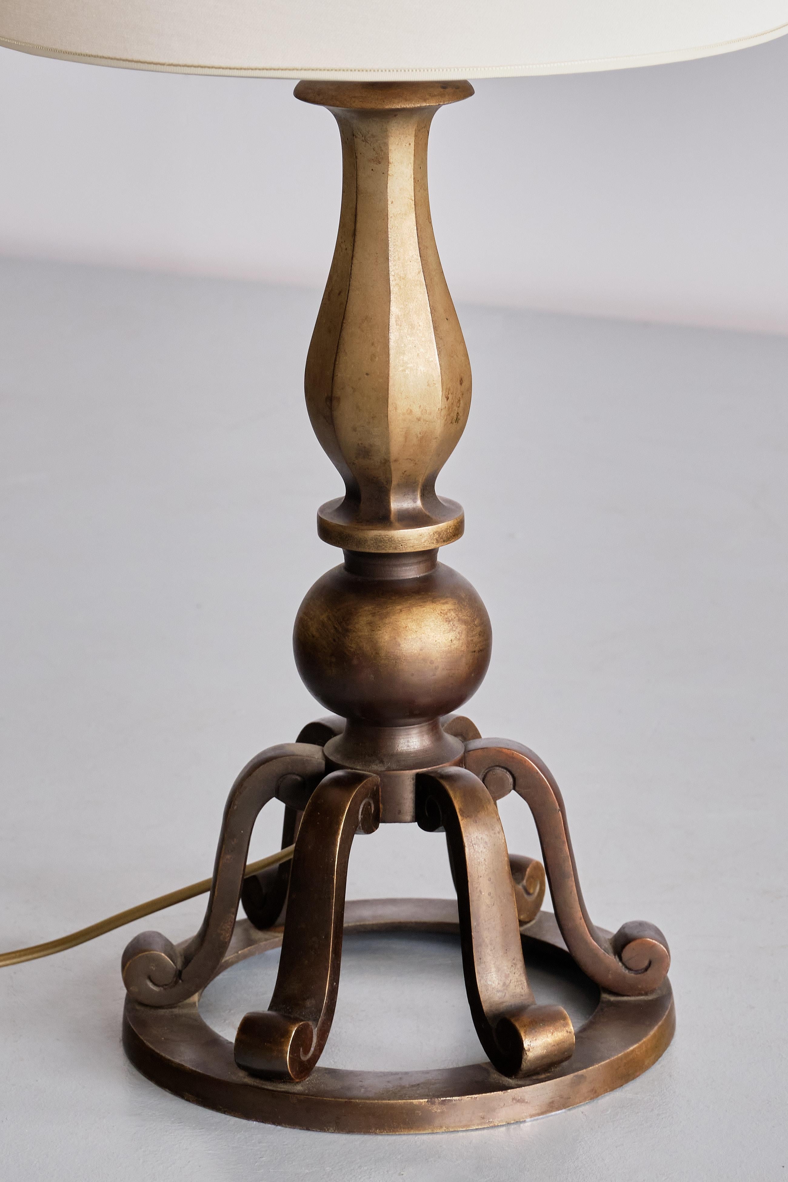 Scandinavian Modern Swedish Grace Brass Table Lamp by C.G. Hallberg, Sweden, Early 1930s For Sale