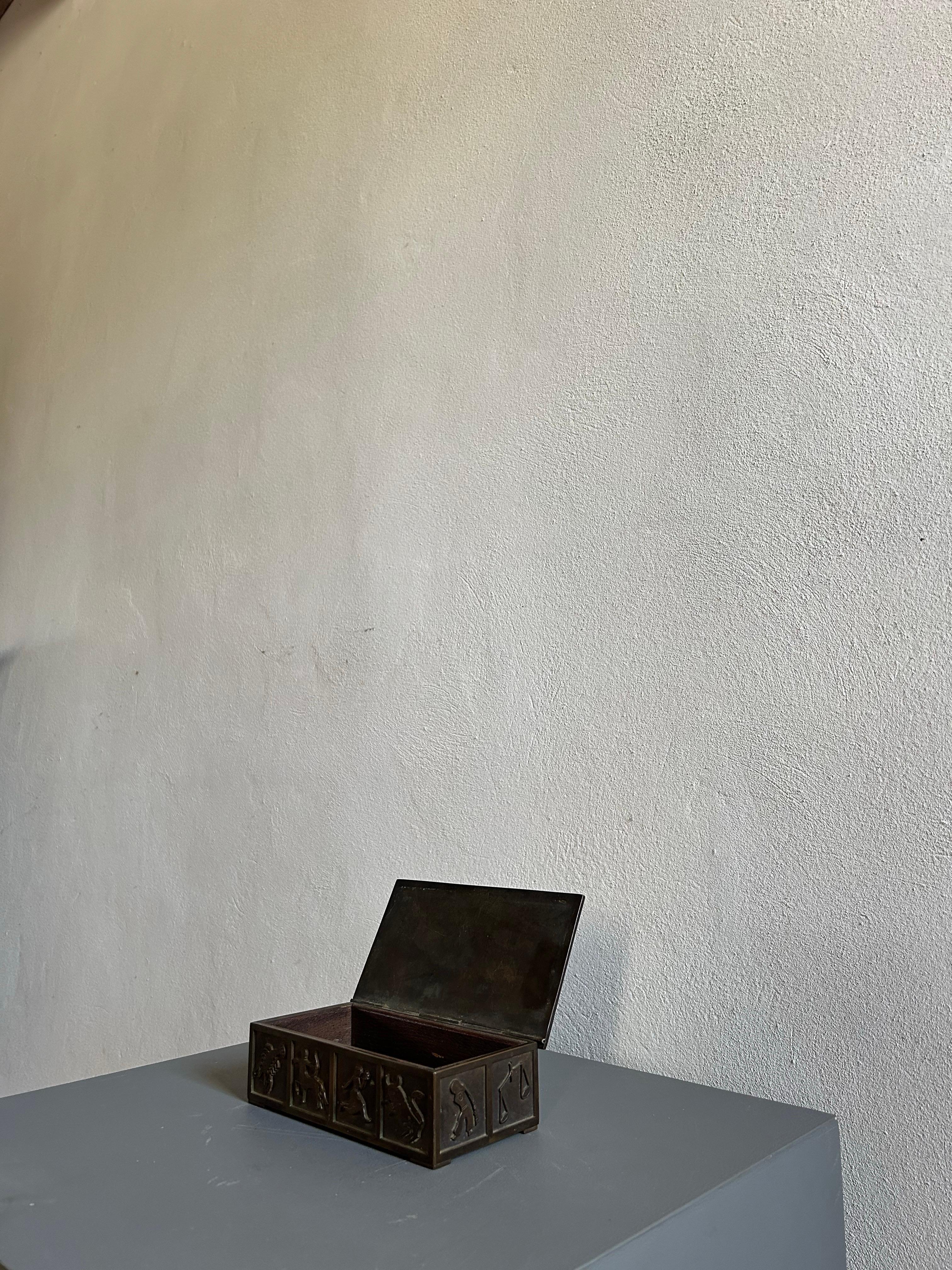 Caja sueca de bronce Grace, Suecia Años 30 Art Decó en venta