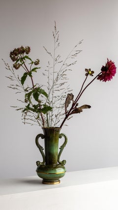 Jarrón con asa de metal patinado sueco Grace Bronce, Art Decó escandinavo, años 30