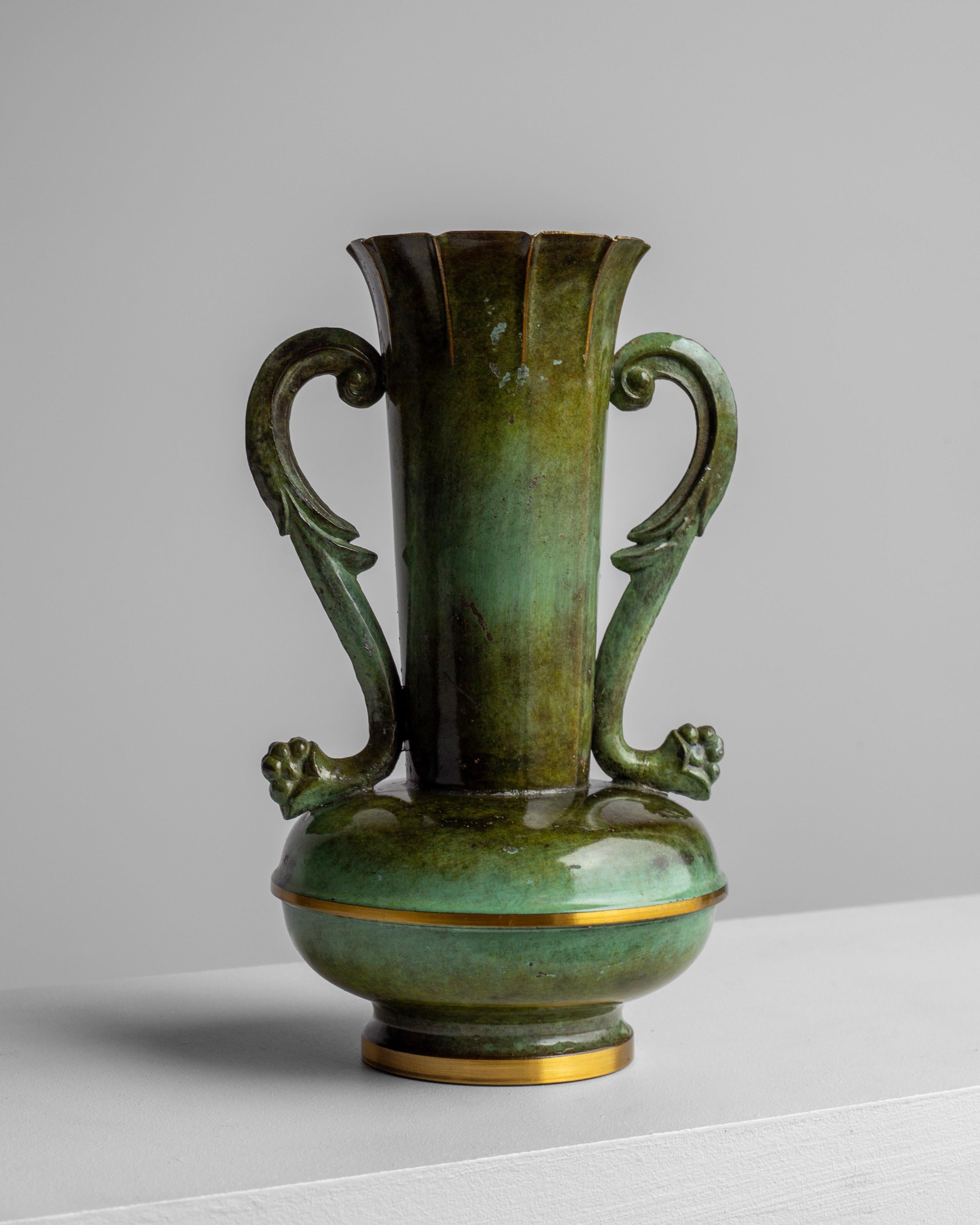 Svedese Vaso svedese Grace in bronzo con manico in metallo patinato, Art Deco scandinavo, anni '30 in vendita