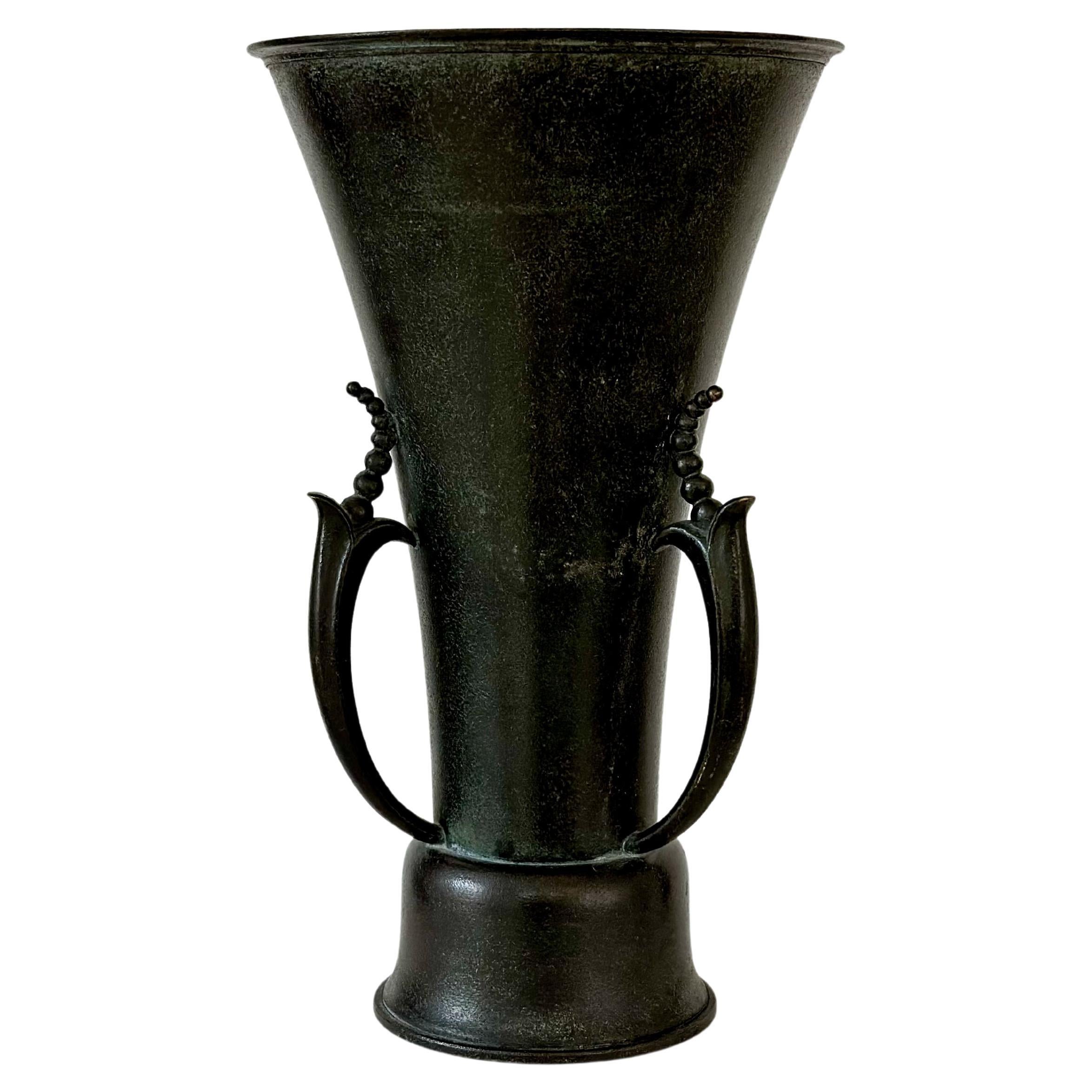 Vase Grace suédois en bronze, Ystad Brons, années 1930