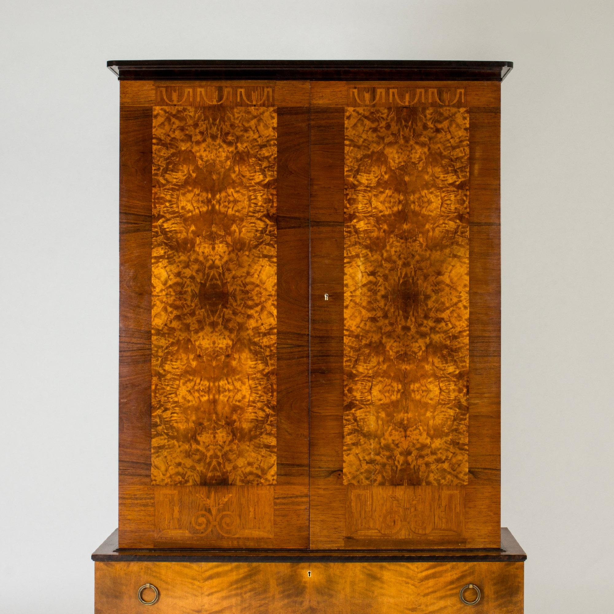 Swedish Grace Cabinet by Erik Chambert, Sweden, 1920s In Good Condition For Sale In Stockholm, SE