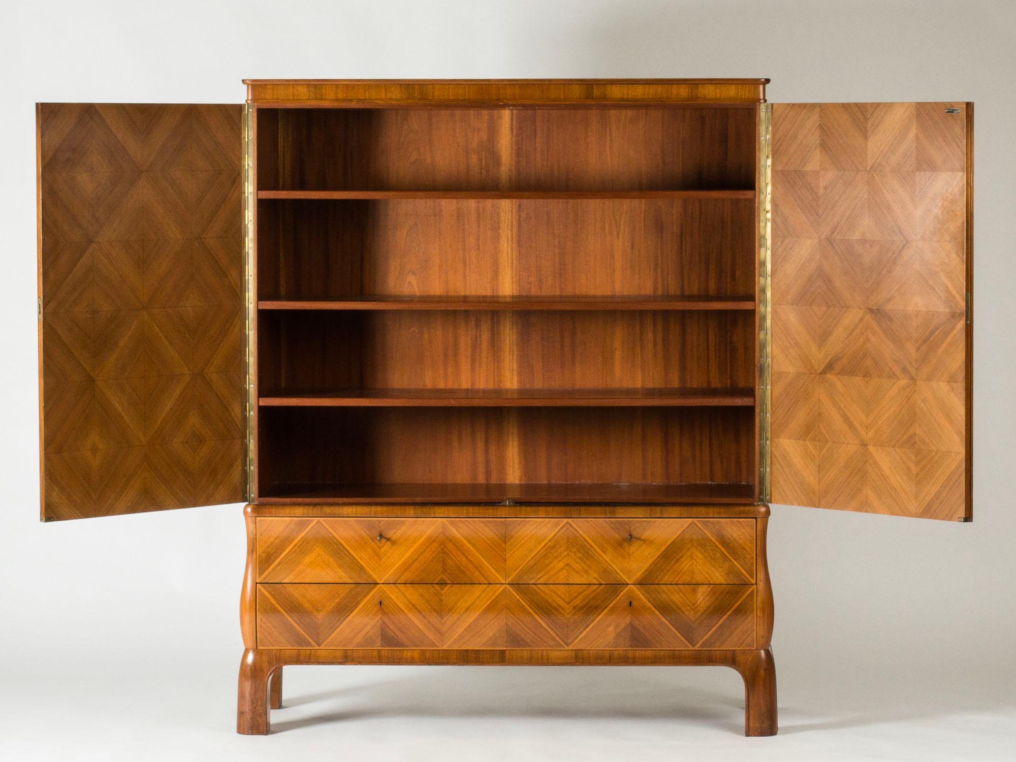 Swedish Grace cabinet from Mobilia, attributed to Oscar Nilsson, Sweden, 1930s For Sale 4