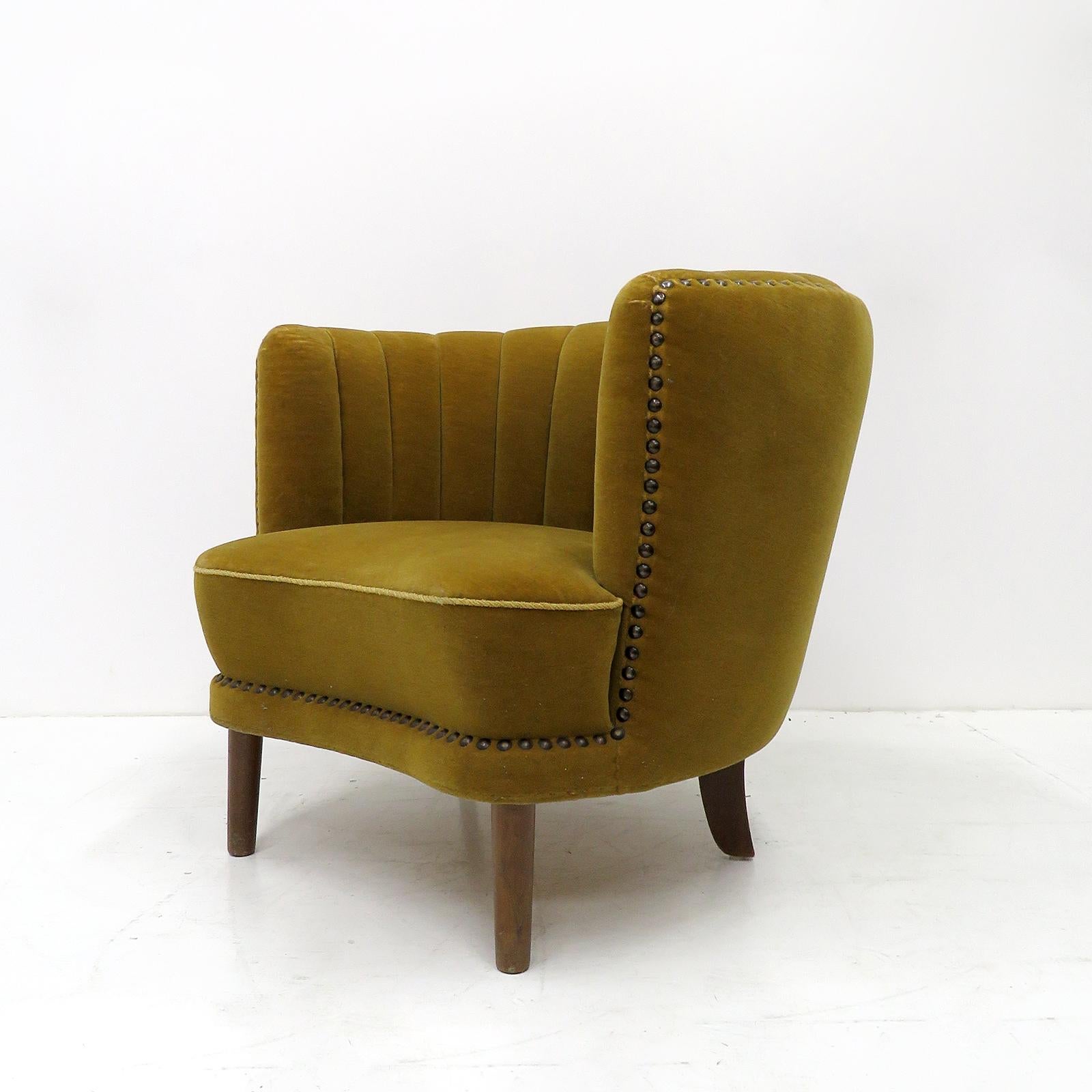 Swedish Grace Club Chair, 1940 For Sale 1