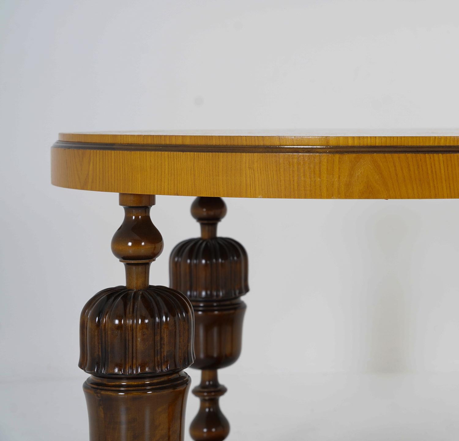 Mid-Century Modern Swedish Grace Coffee Table, 1930s For Sale