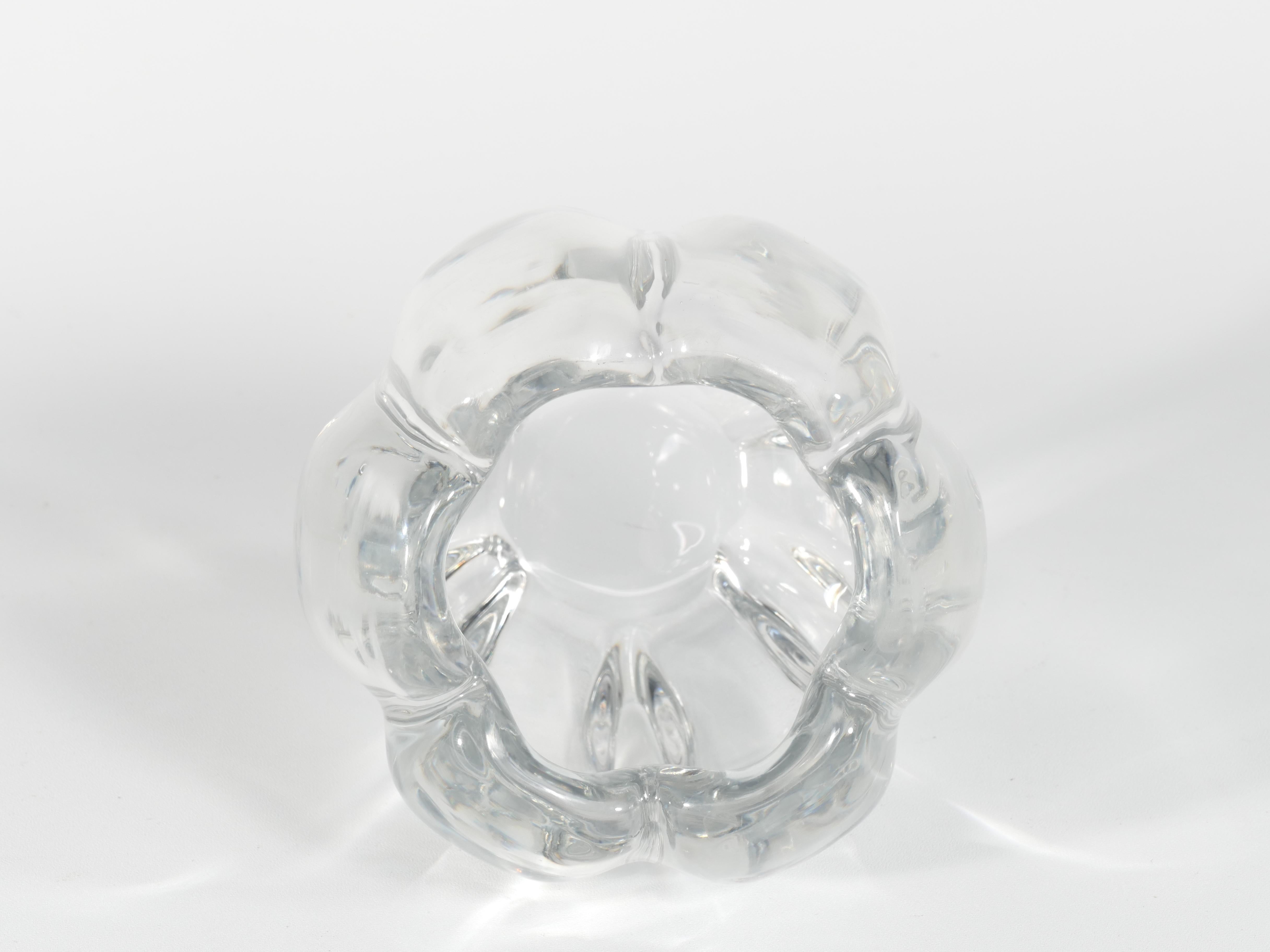 Swedish Grace Crystal Glass Vase Stella Polaris by Vicke Lindstrand for Orrefors For Sale 4