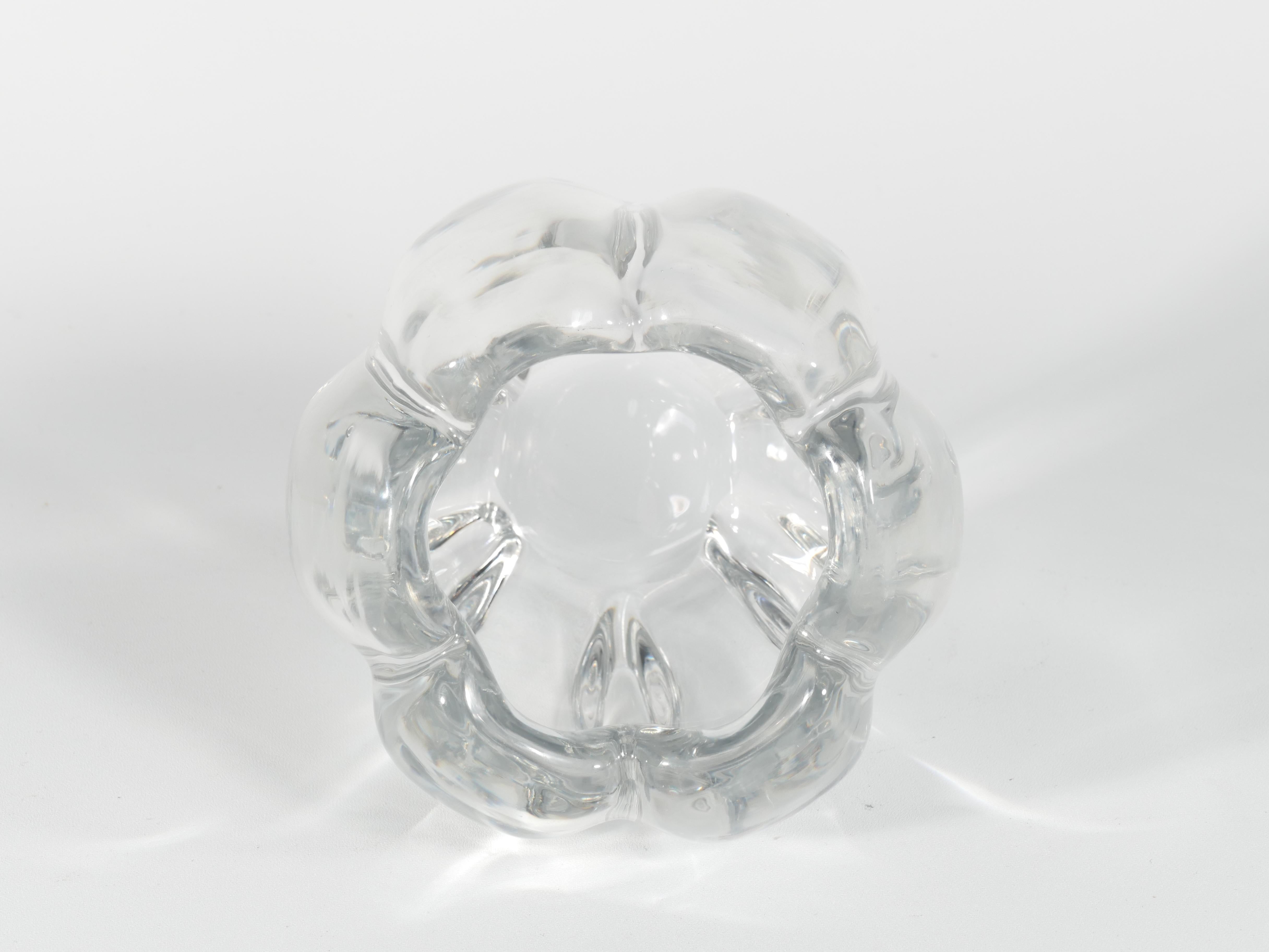 Swedish Grace Crystal Glass Vase Stella Polaris by Vicke Lindstrand for Orrefors For Sale 5