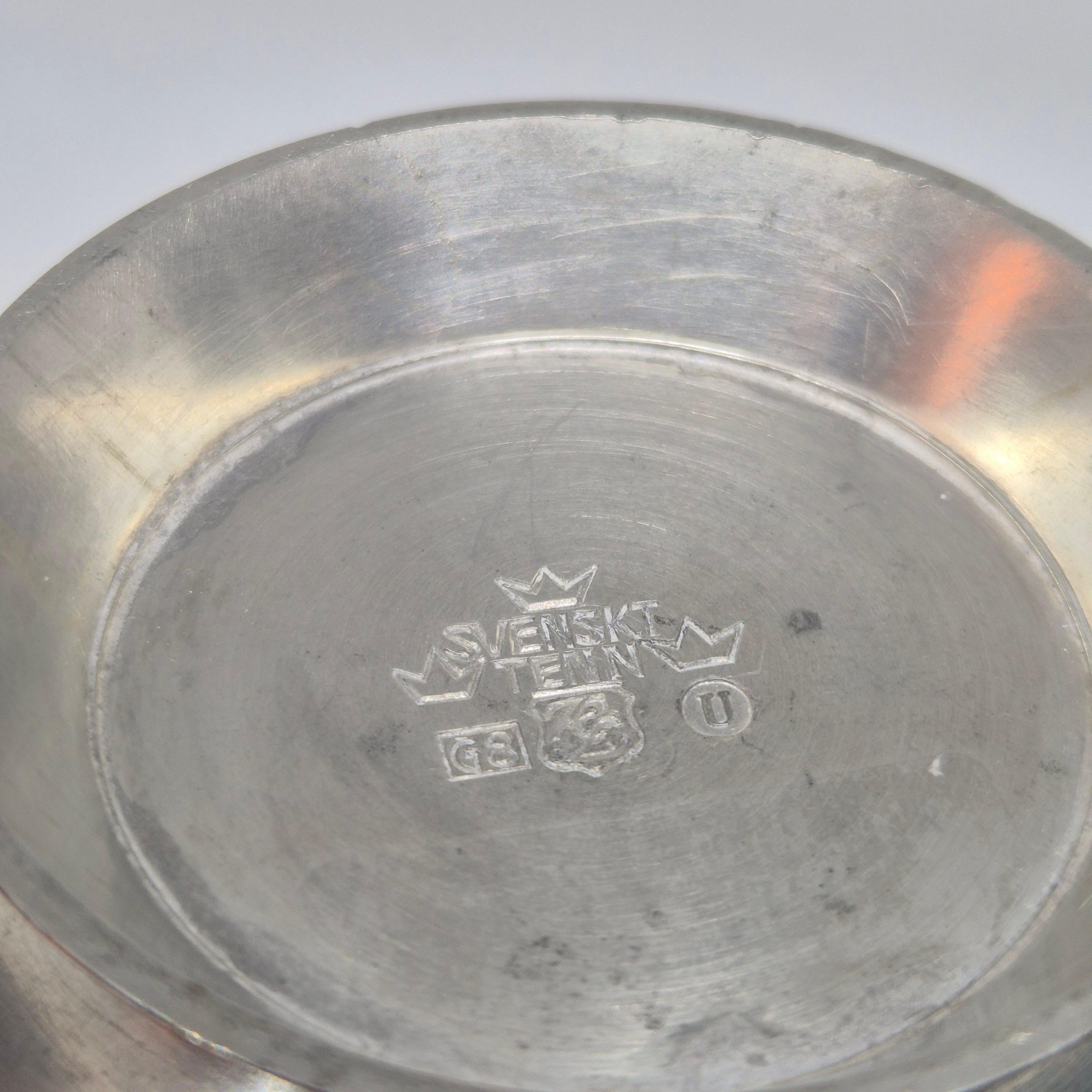 Étain Swedish Grace decorative pewter box by Harald Linder, Uppsala 1933. en vente