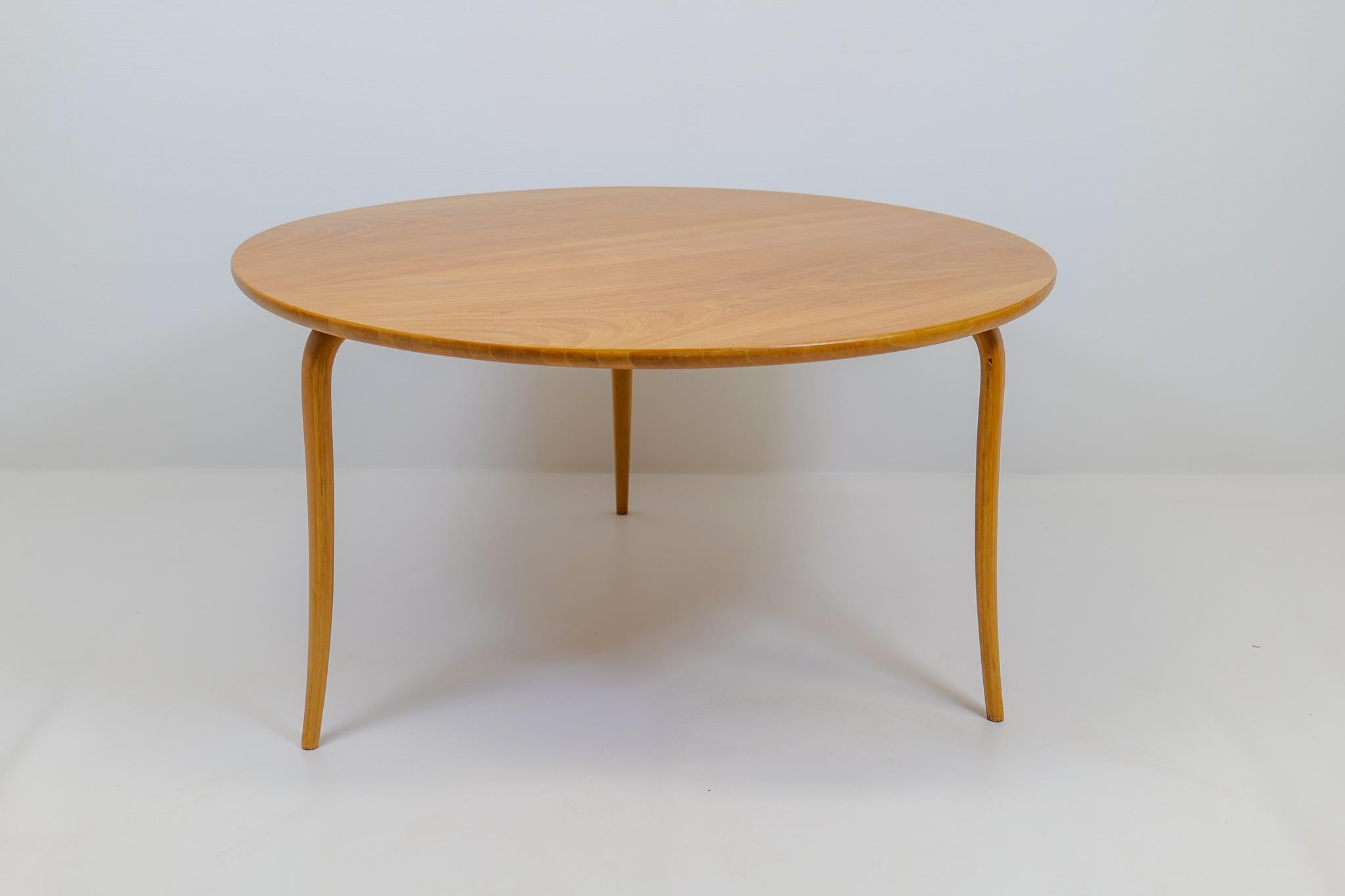 Schwedische Anmut Früher Bruno Mathsson Großer 'Annika' Couchtisch 1930er Jahre im Angebot 6